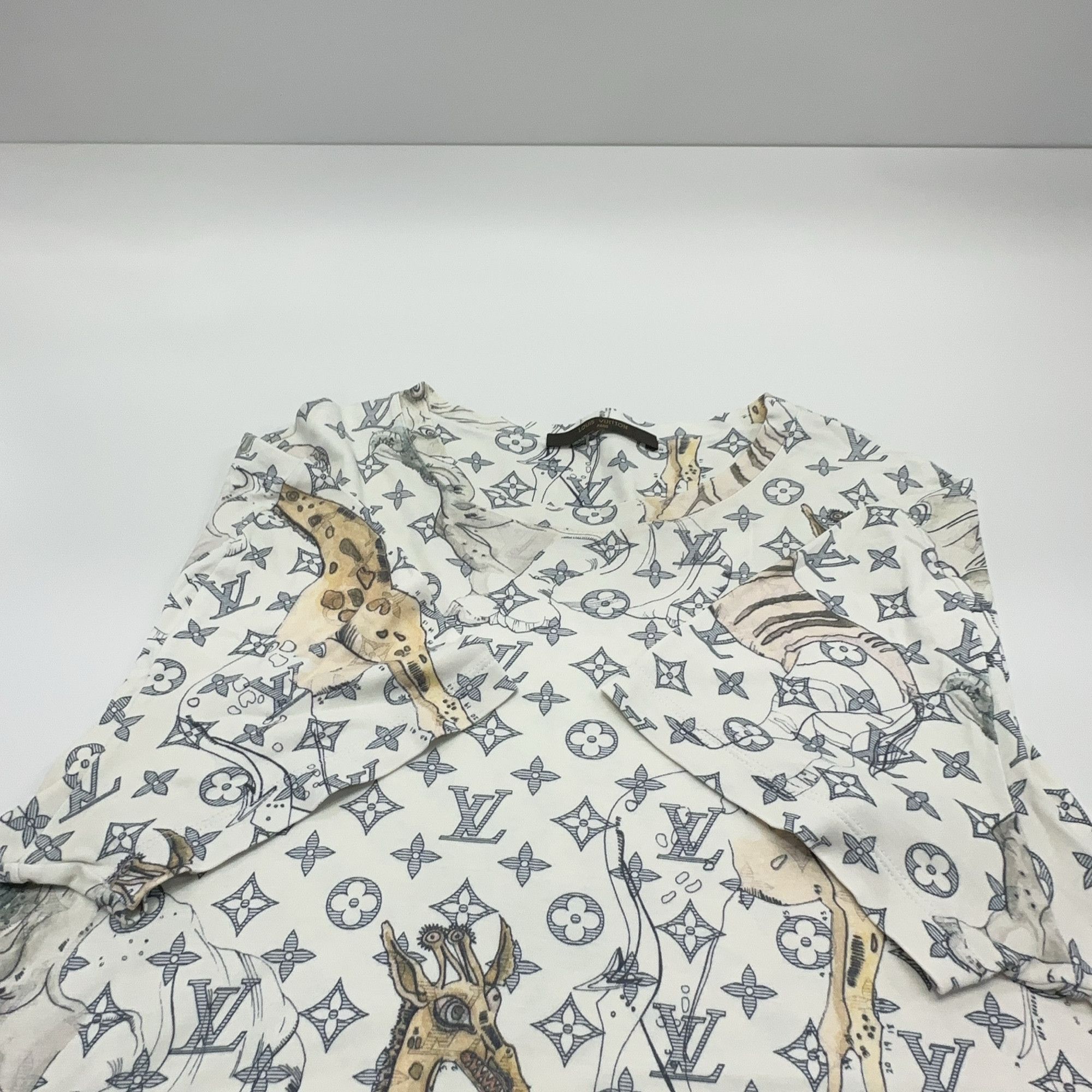 Louis Vuitton Louis Vuitton Monogram Animal Print T-Shirt Size S Size US S / EU 44-46 / 1 - 9 Thumbnail