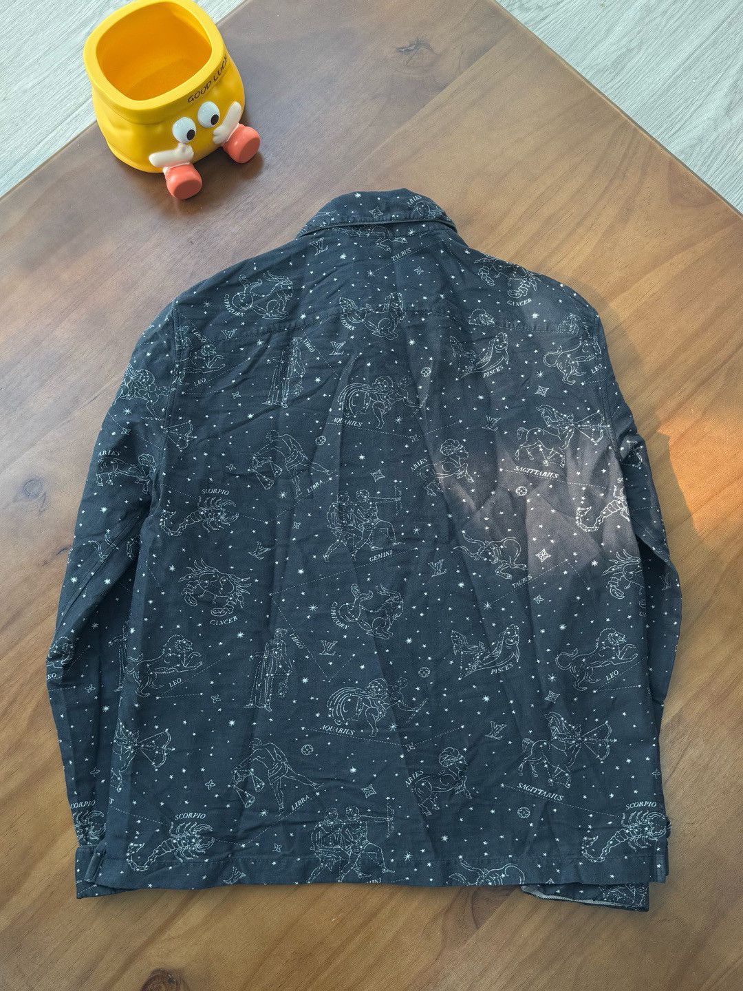Louis Vuitton Louis Vuitton Zodiac Constellation Print Shirt Size S Size US S / EU 44-46 / 1 - 2 Thumbnail