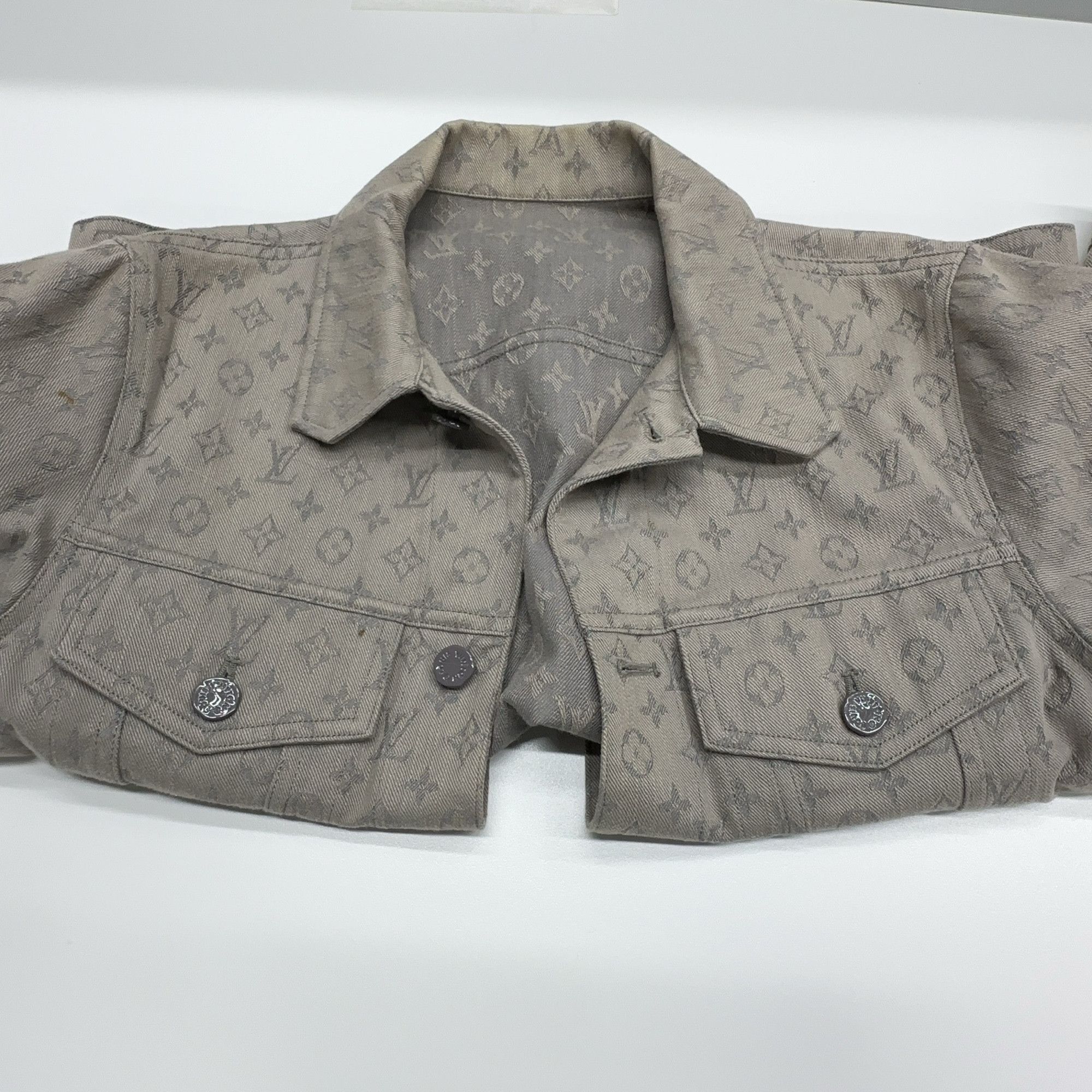 Louis Vuitton Louis Vuitton Monogram Denim Jacket Size 46 Size US S / EU 44-46 / 1 - 6 Thumbnail