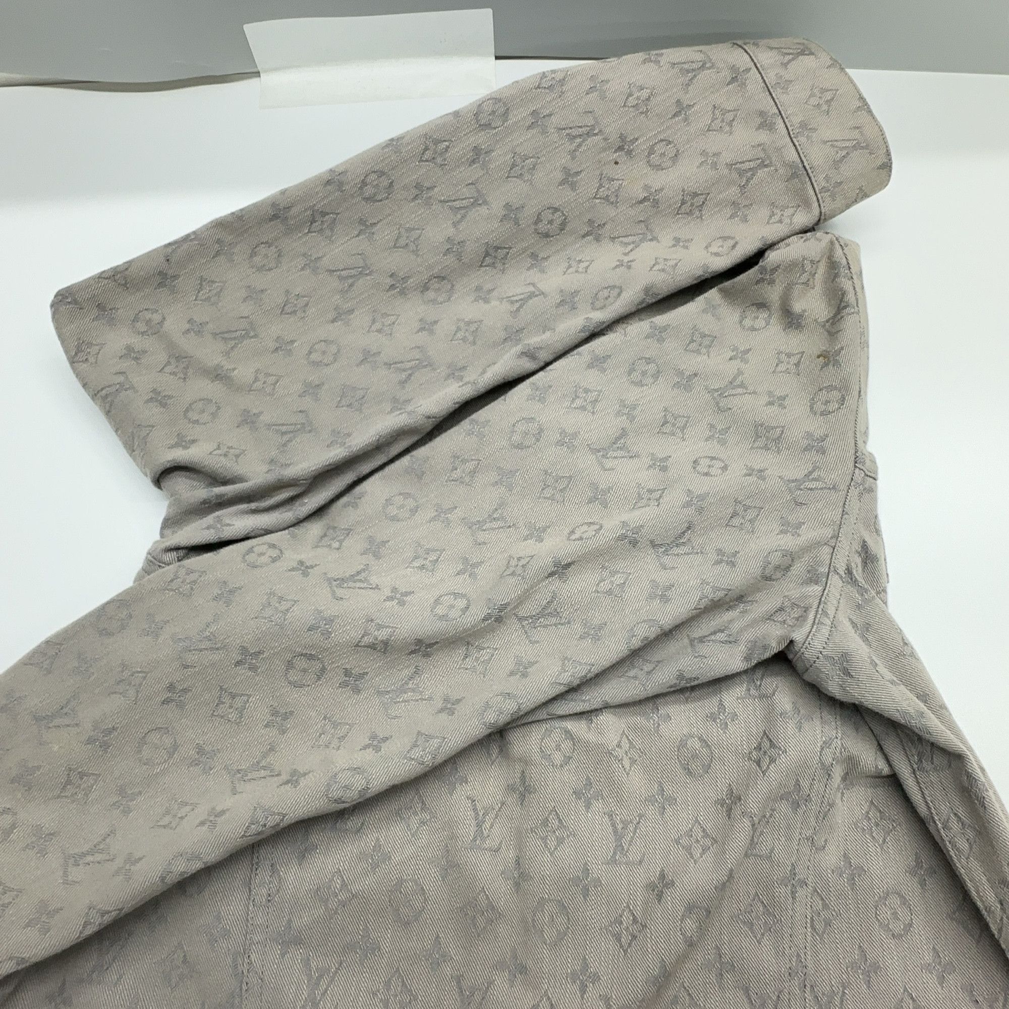 Louis Vuitton Louis Vuitton Monogram Denim Jacket Size 46 Size US S / EU 44-46 / 1 - 12 Thumbnail