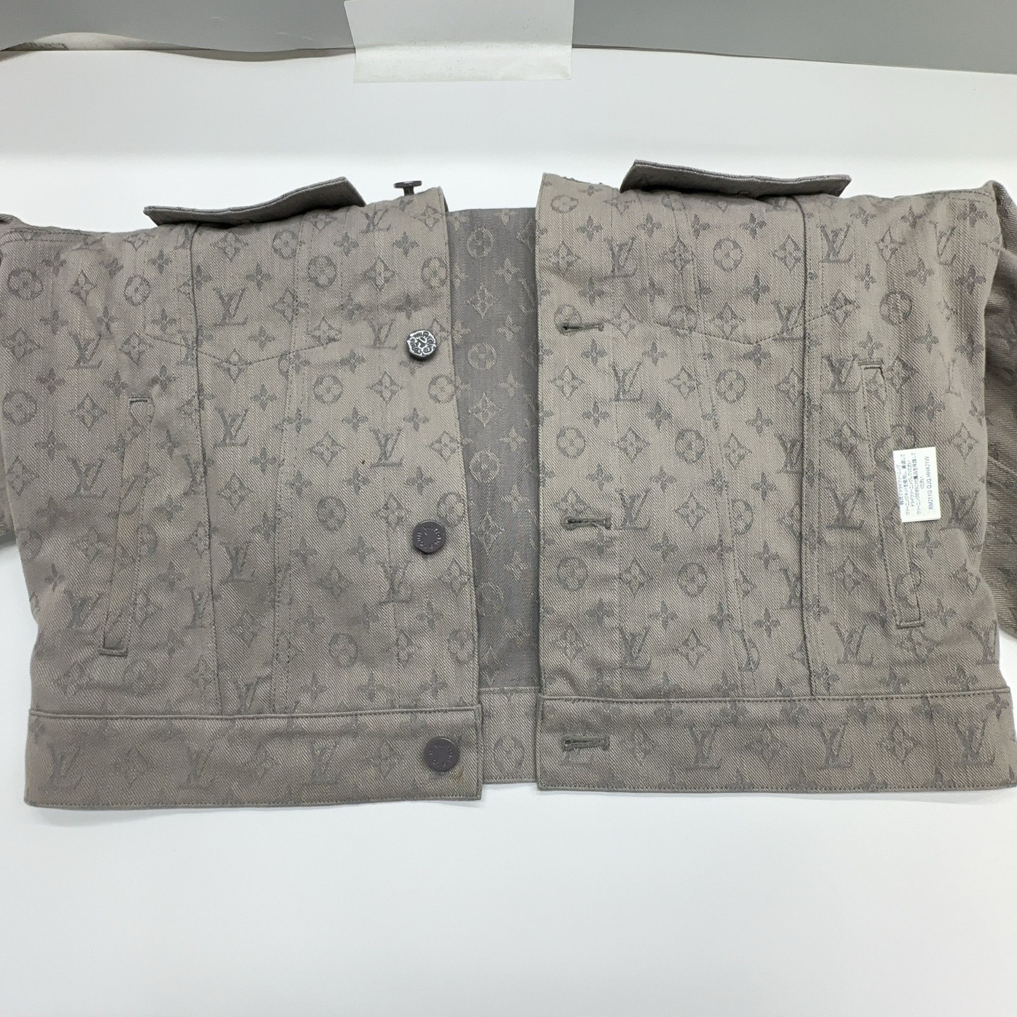 Louis Vuitton Louis Vuitton Monogram Denim Jacket Size 46 Size US S / EU 44-46 / 1 - 5 Thumbnail