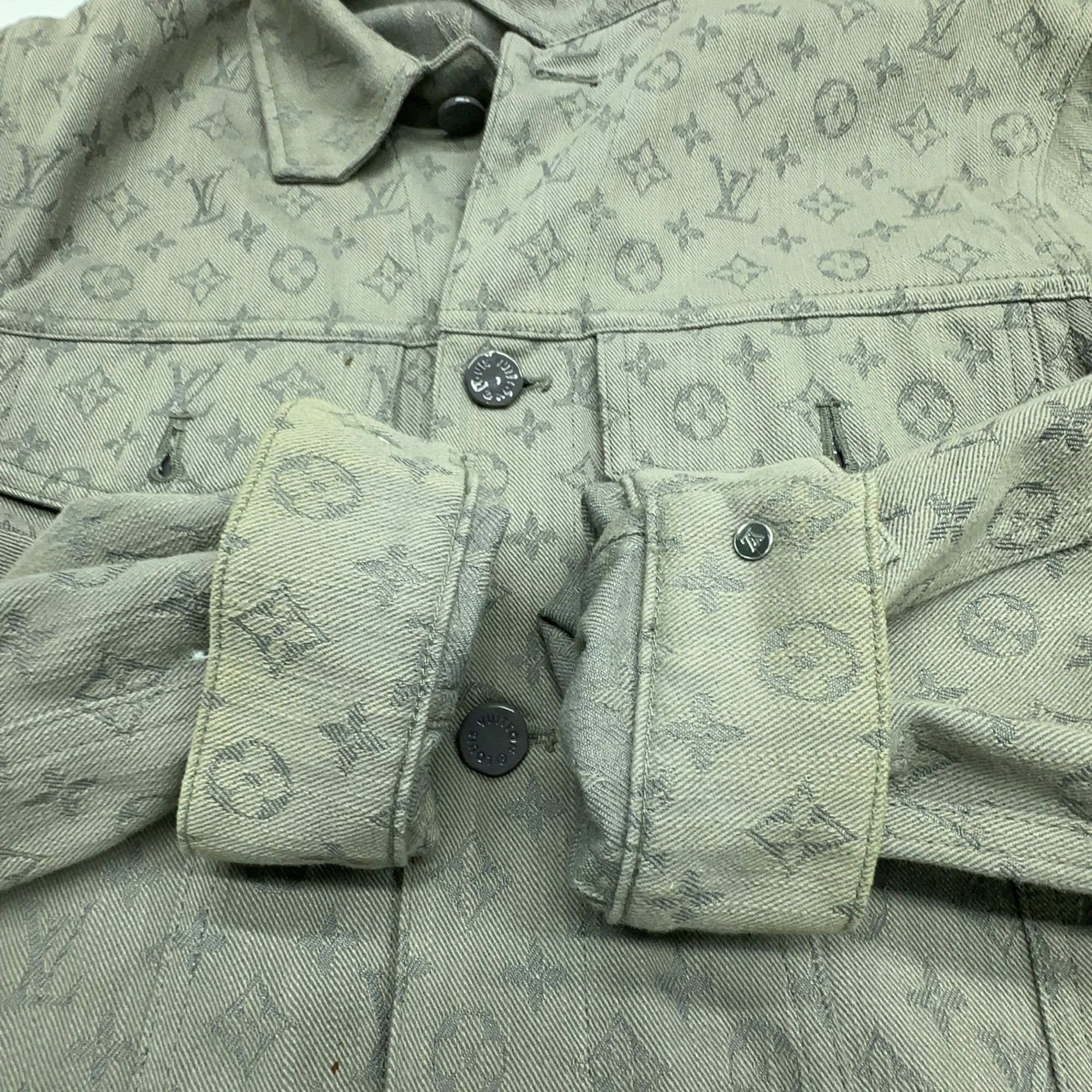 Louis Vuitton Louis Vuitton Monogram Denim Jacket Size 46 Size US S / EU 44-46 / 1 - 10 Thumbnail