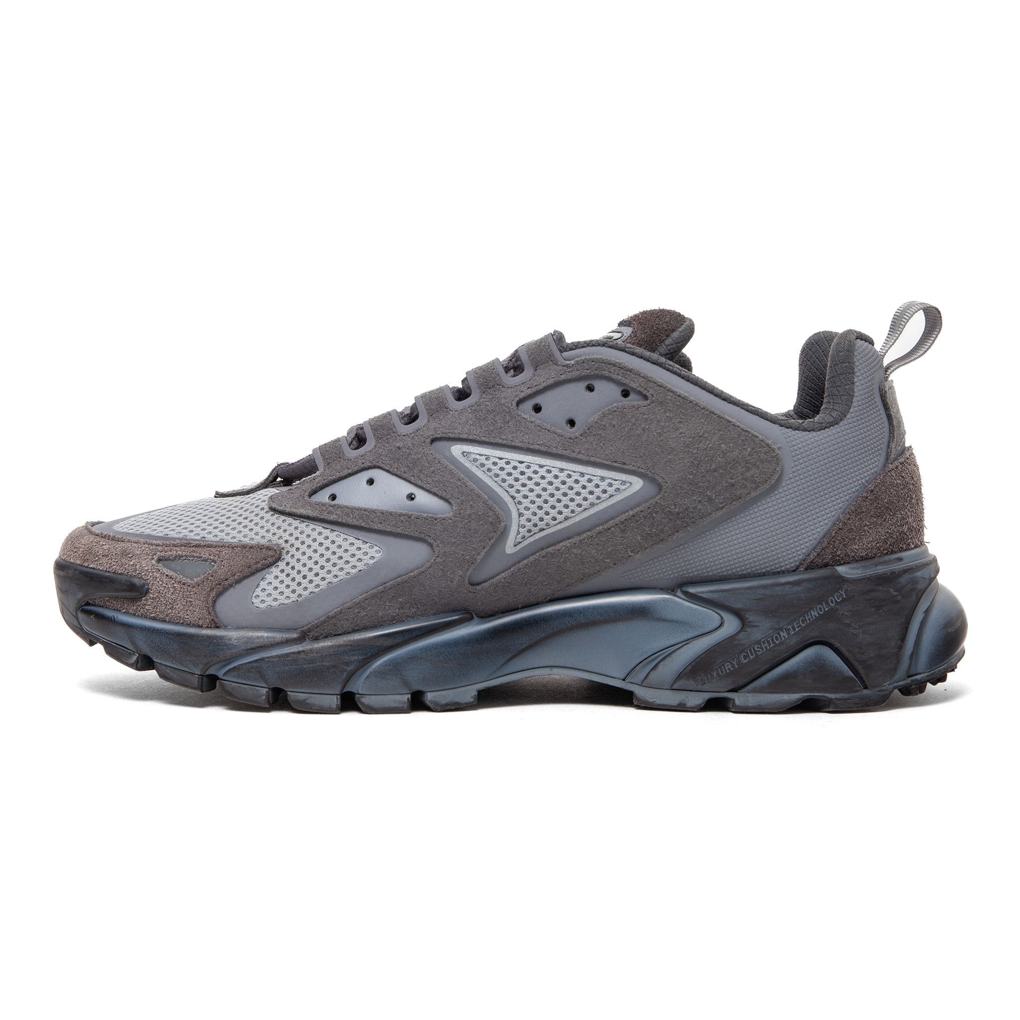 Louis Vuitton Runner Tatic Sneaker Grey Size US 7 / EU 40 - 3 Thumbnail