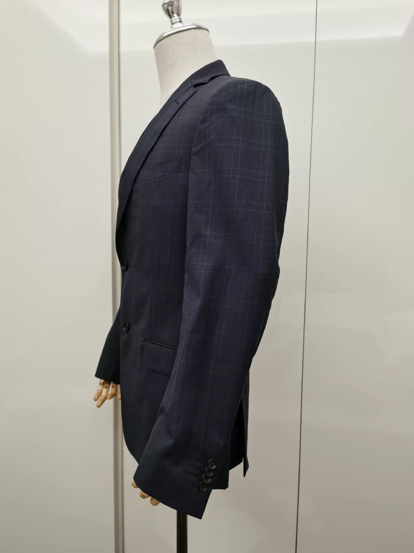 Z Zegna Stylish Blue Check Suit Jacket, Size 48 Size US M / EU 48-50 / 2 - 3 Thumbnail