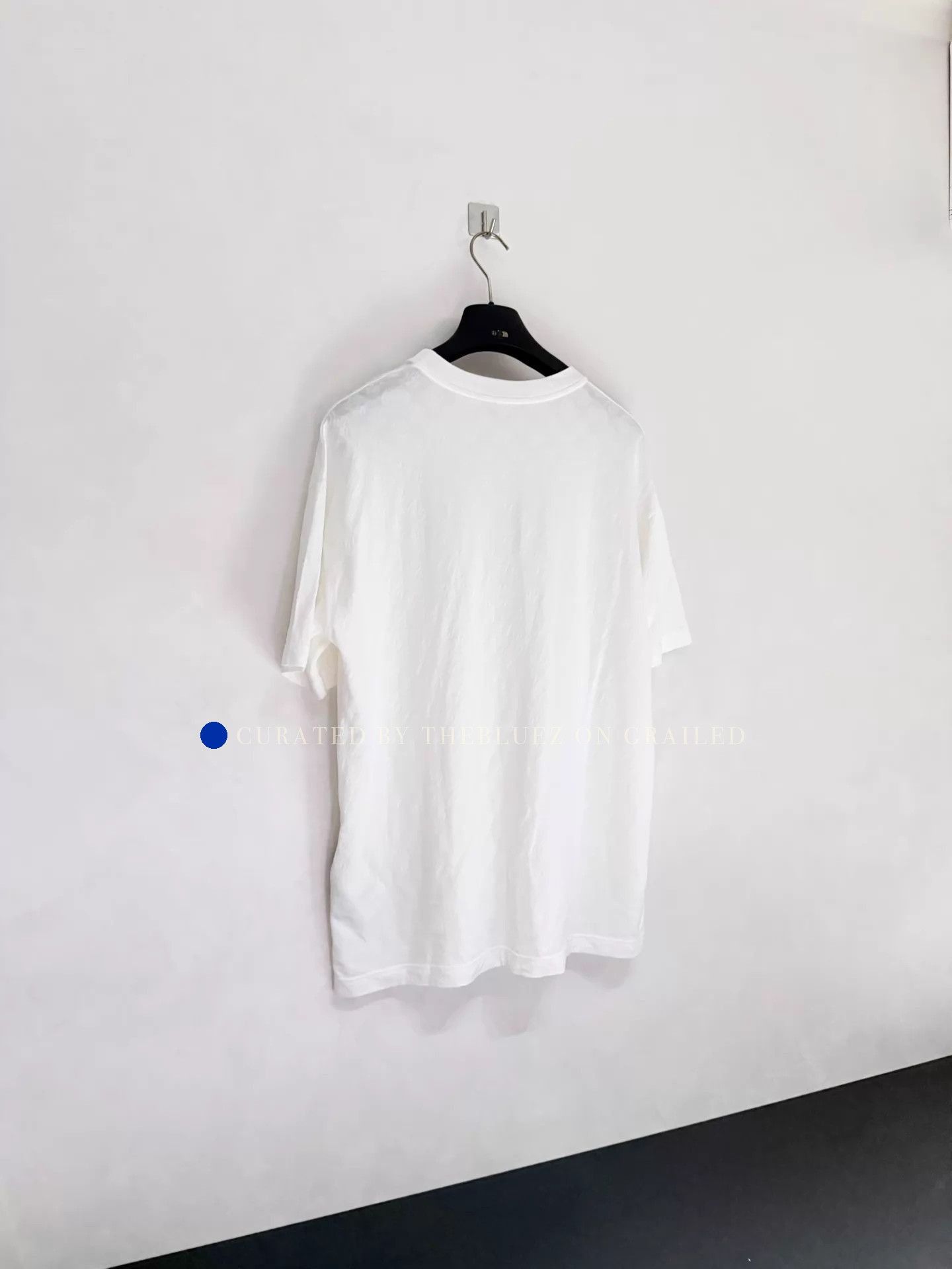 Louis Vuitton Embossed Cotton T-Shirt in White Size US M / EU 48-50 / 2 - 2 Thumbnail