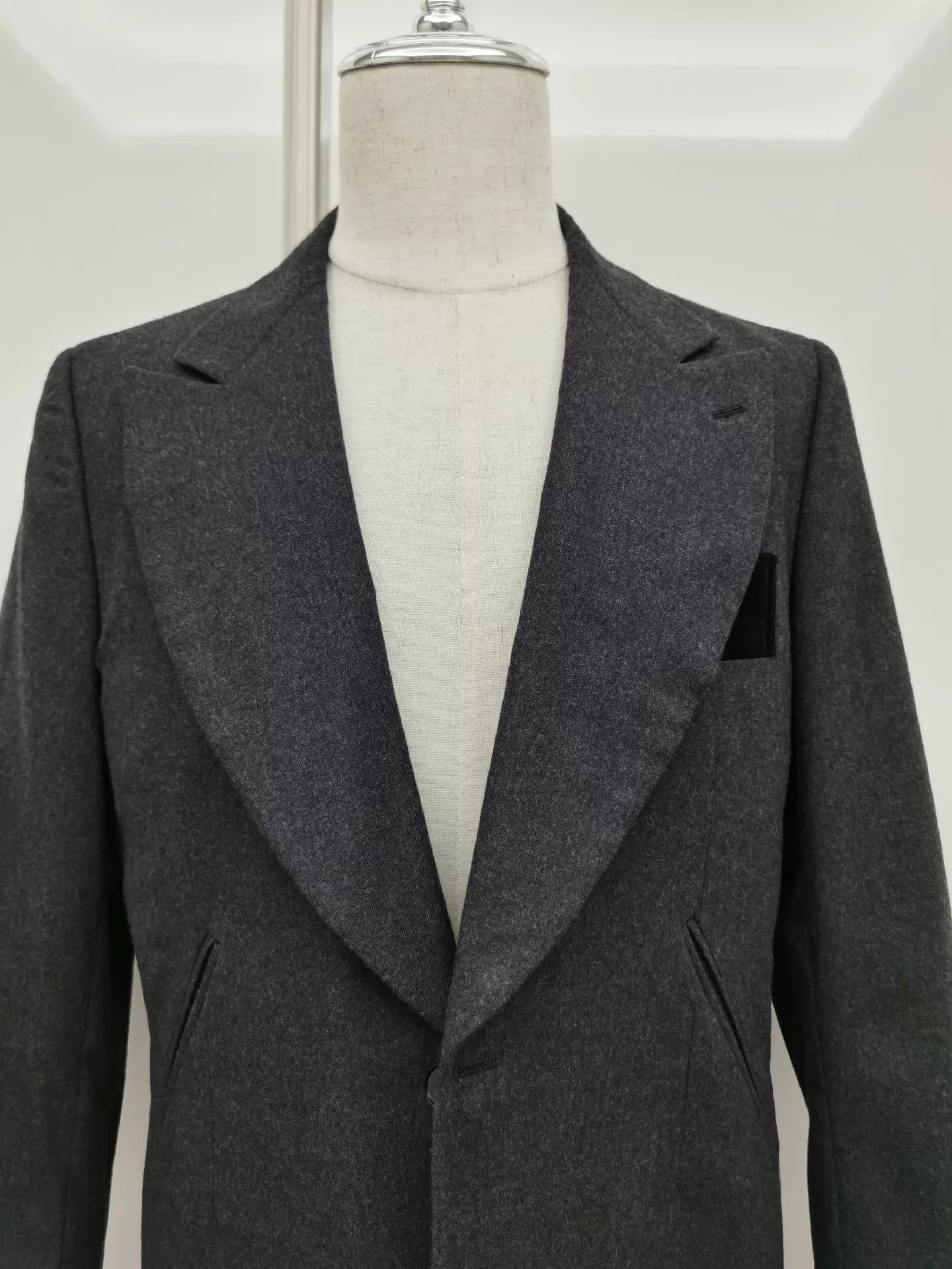 Comme des Garcons SHIRT Black Wool Suit with Peak Lapel Size US M / EU 48-50 / 2 - 3 Thumbnail