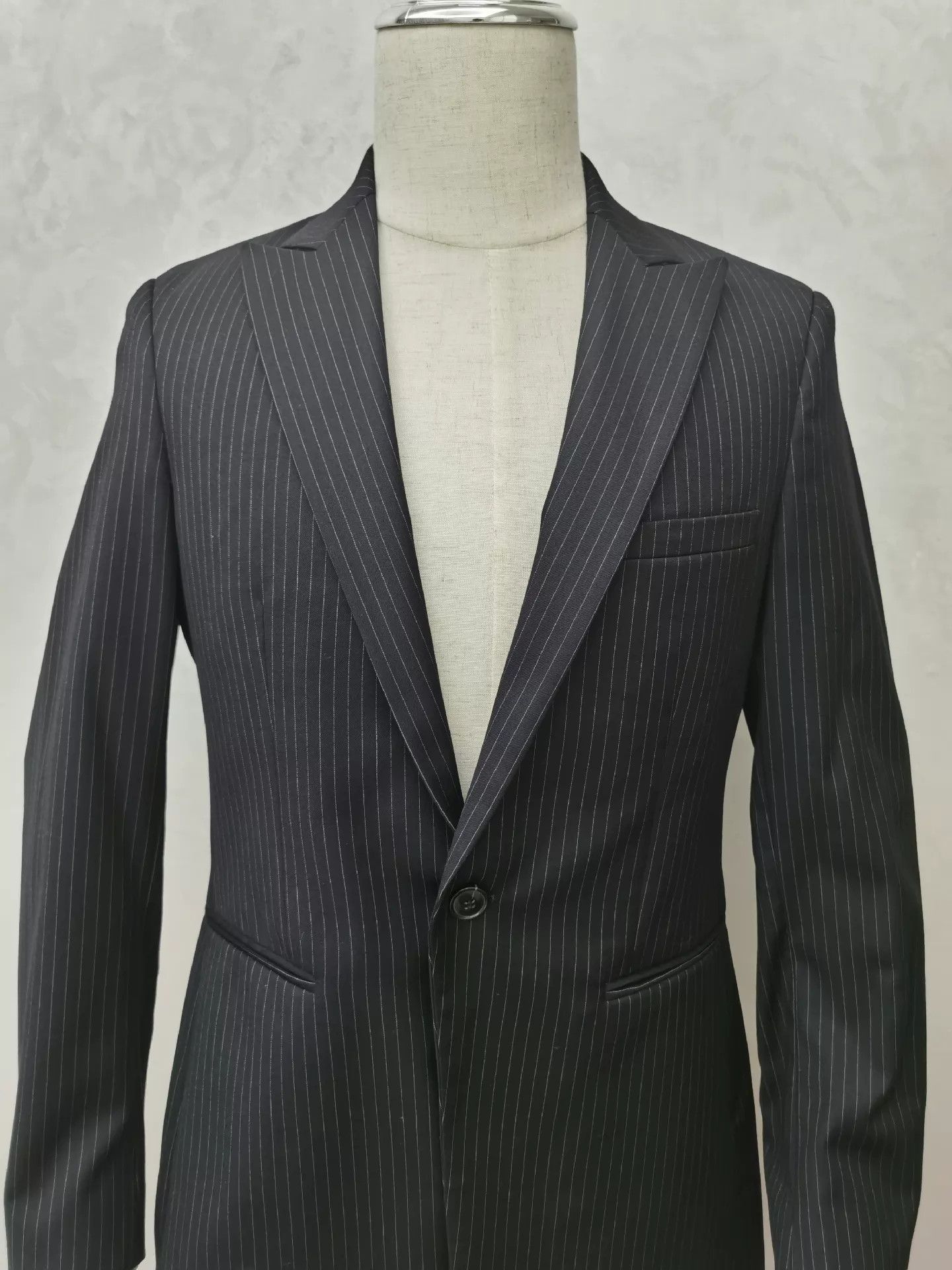 Armani Elegant Black Waist-Cinched Blazer Size US M / EU 48-50 / 2 - 2 Thumbnail