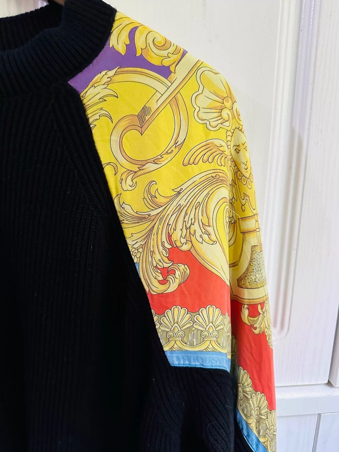 Versace Black and Gold Baroque Knit Sweater Size US L / EU 52-54 / 3 - 5 Thumbnail