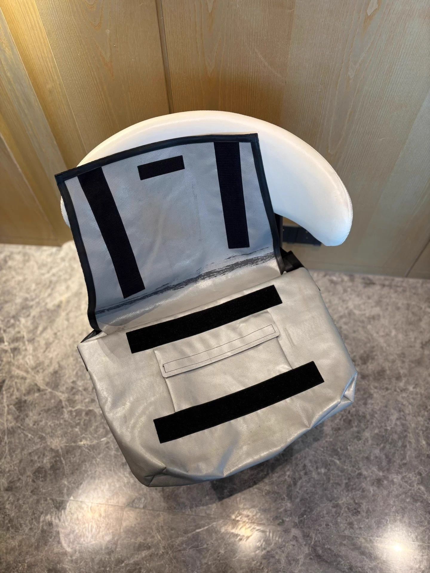 Freitag Recycled Tarp Light Gray Messenger Bag Size ONE SIZE - 3 Thumbnail
