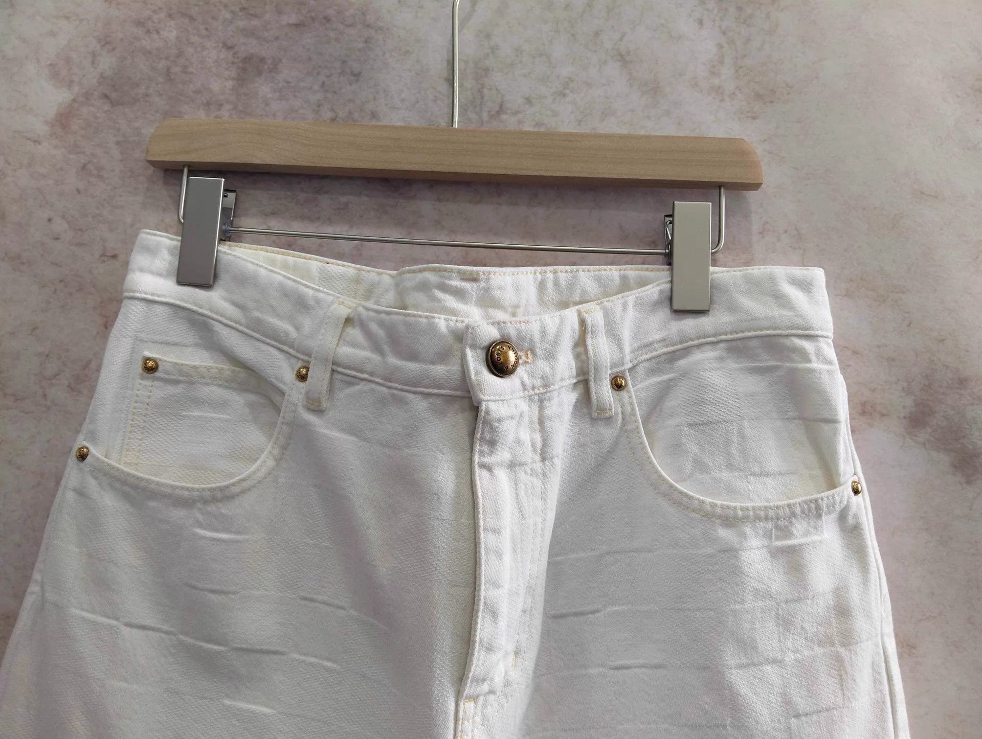 Louis Vuitton White Denim Pants with Embroidered Patch Size US 30 / EU 46 - 3 Thumbnail