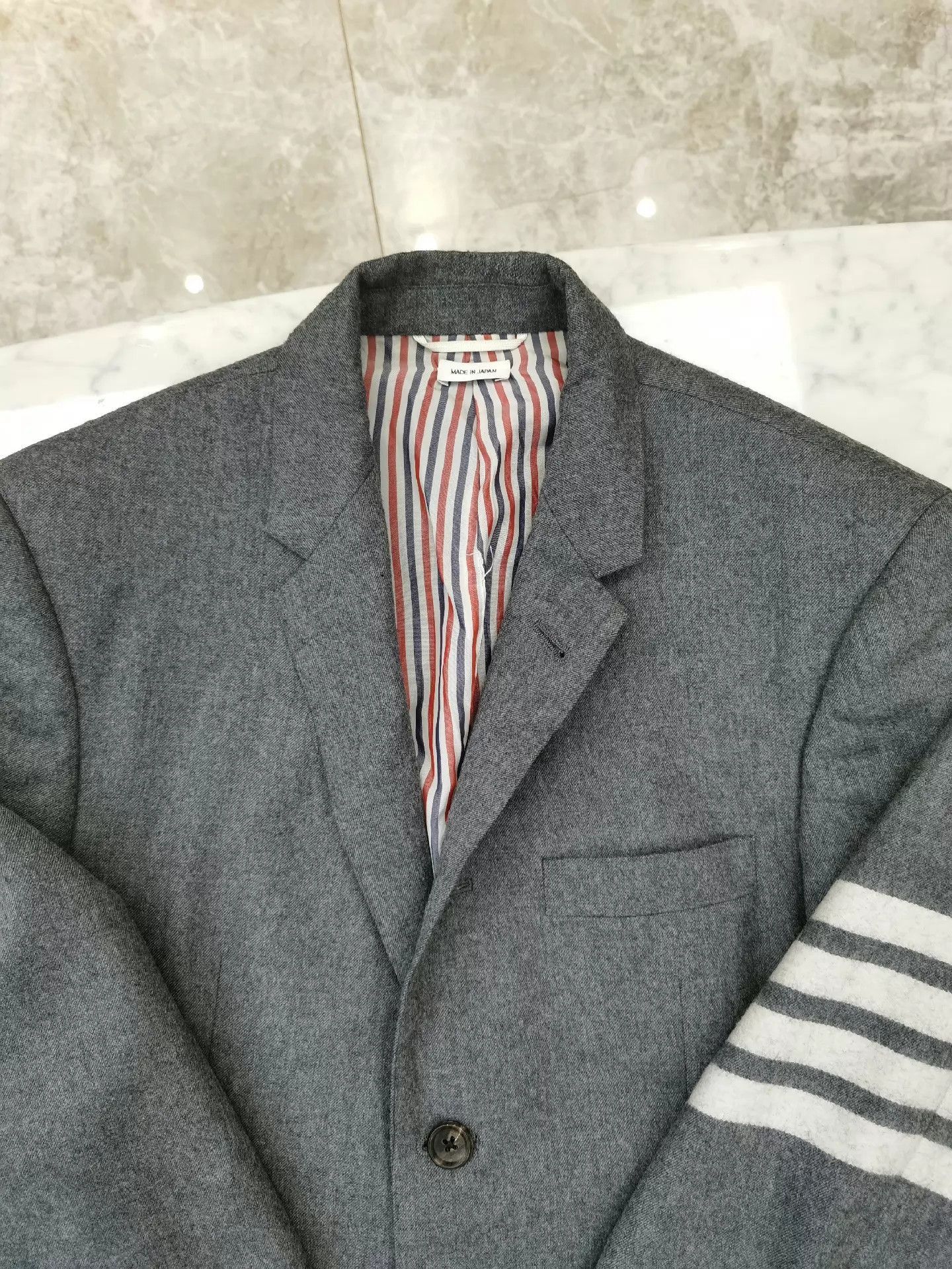 Thom Browne Elegant Gray Wool Blazer Size US S / EU 44-46 / 1 - 7 Thumbnail