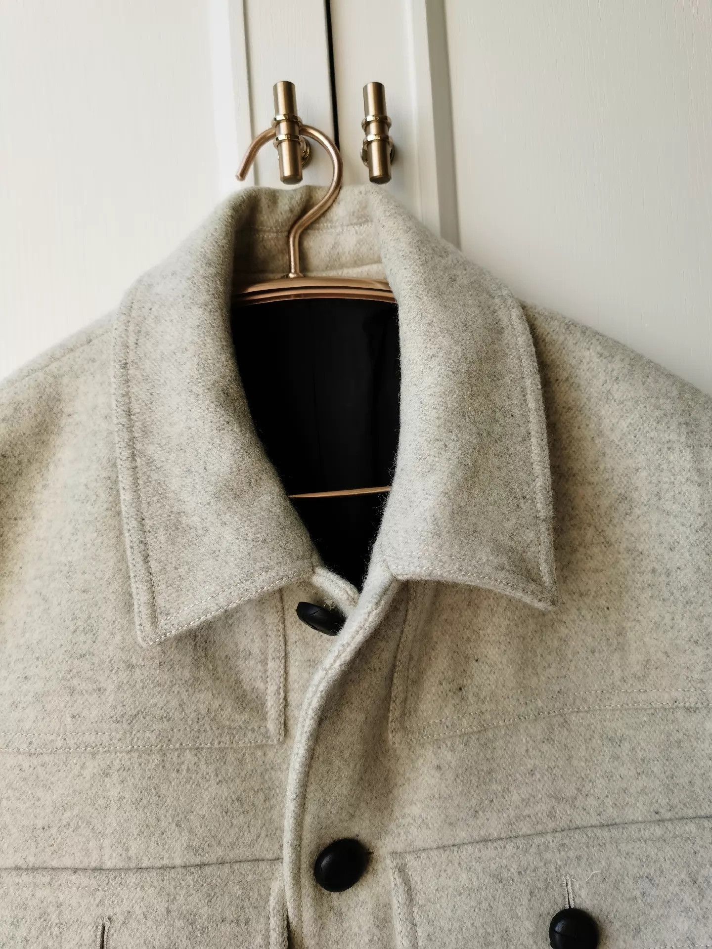 Dior Elegant White Wool Short Coat with Sheepskin Collar Size US M / EU 48-50 / 2 - 6 Thumbnail