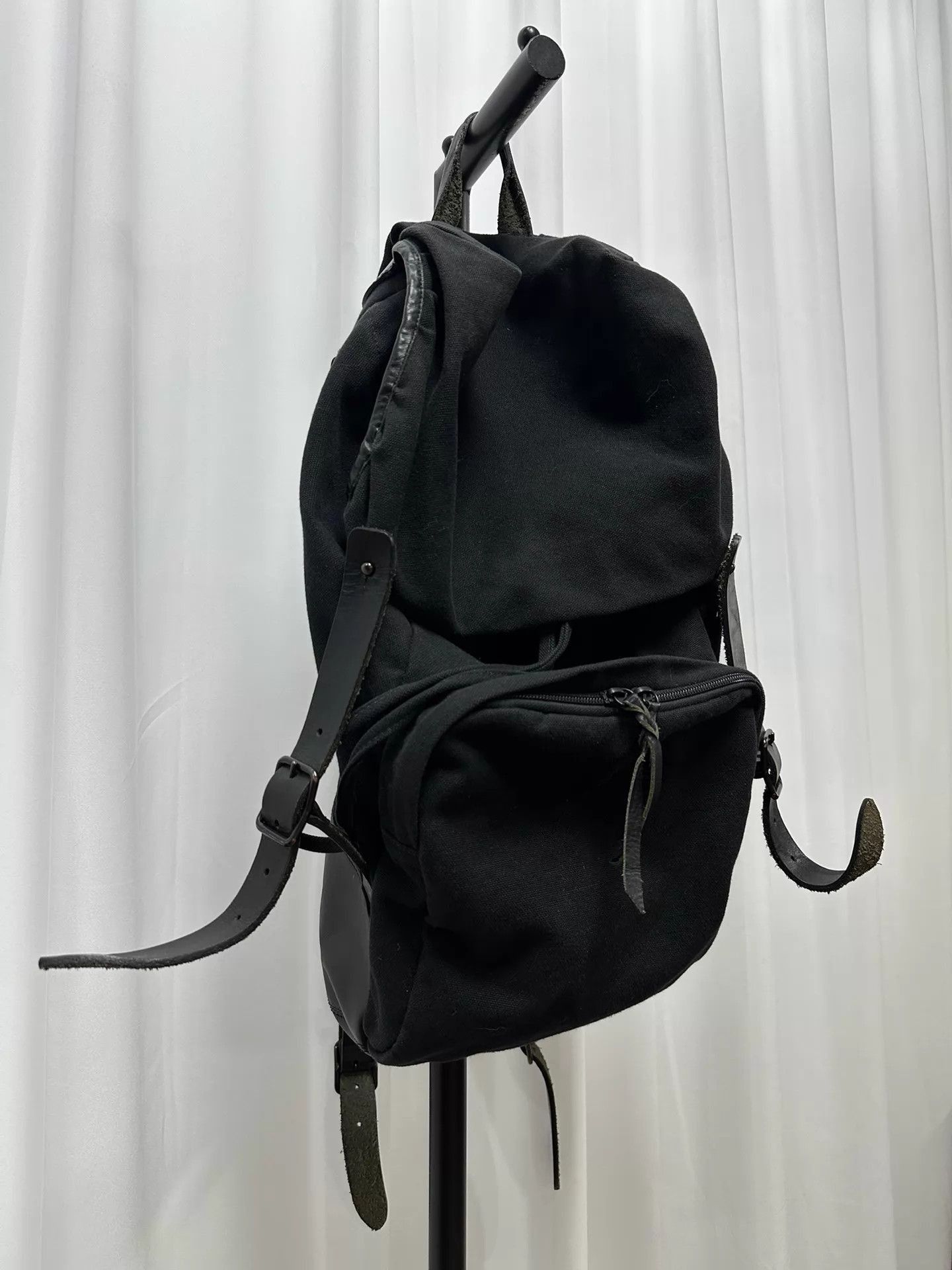 Yohji Yamamoto Panelled Washed Cowhide Backpack Size ONE SIZE - 2 Thumbnail