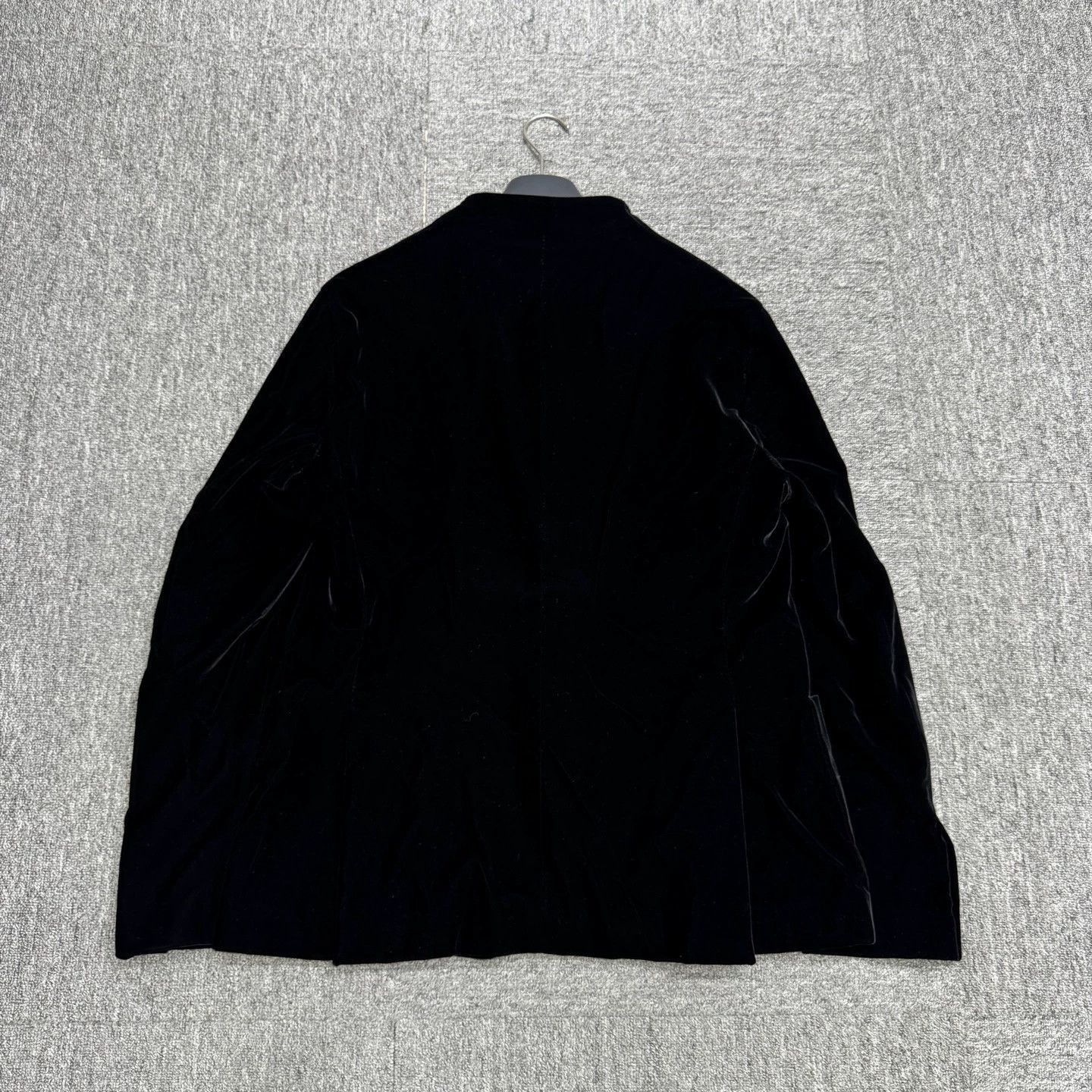 Giorgio Armani Collarless Black Velvet Suit Jacket Size US M / EU 48-50 / 2 - 5 Thumbnail