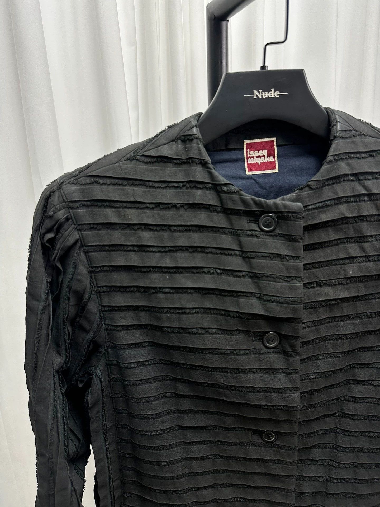 Issey Miyake Vintage Pleated Black Light Jacket Size US S / EU 44-46 / 1 - 3 Thumbnail