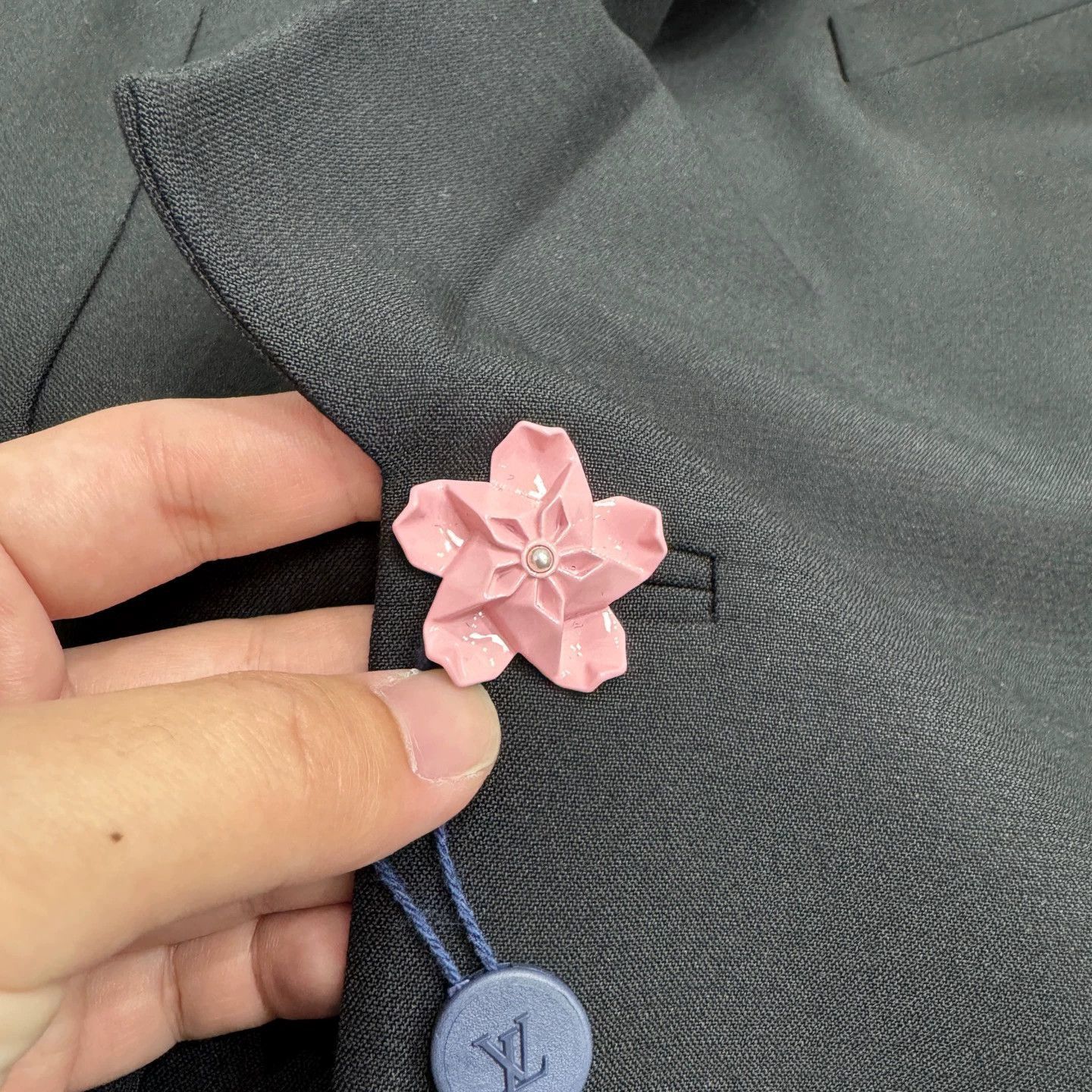 Louis Vuitton Black Cherry Blossom Wool Blazer Size US M / EU 48-50 / 2 - 2 Thumbnail