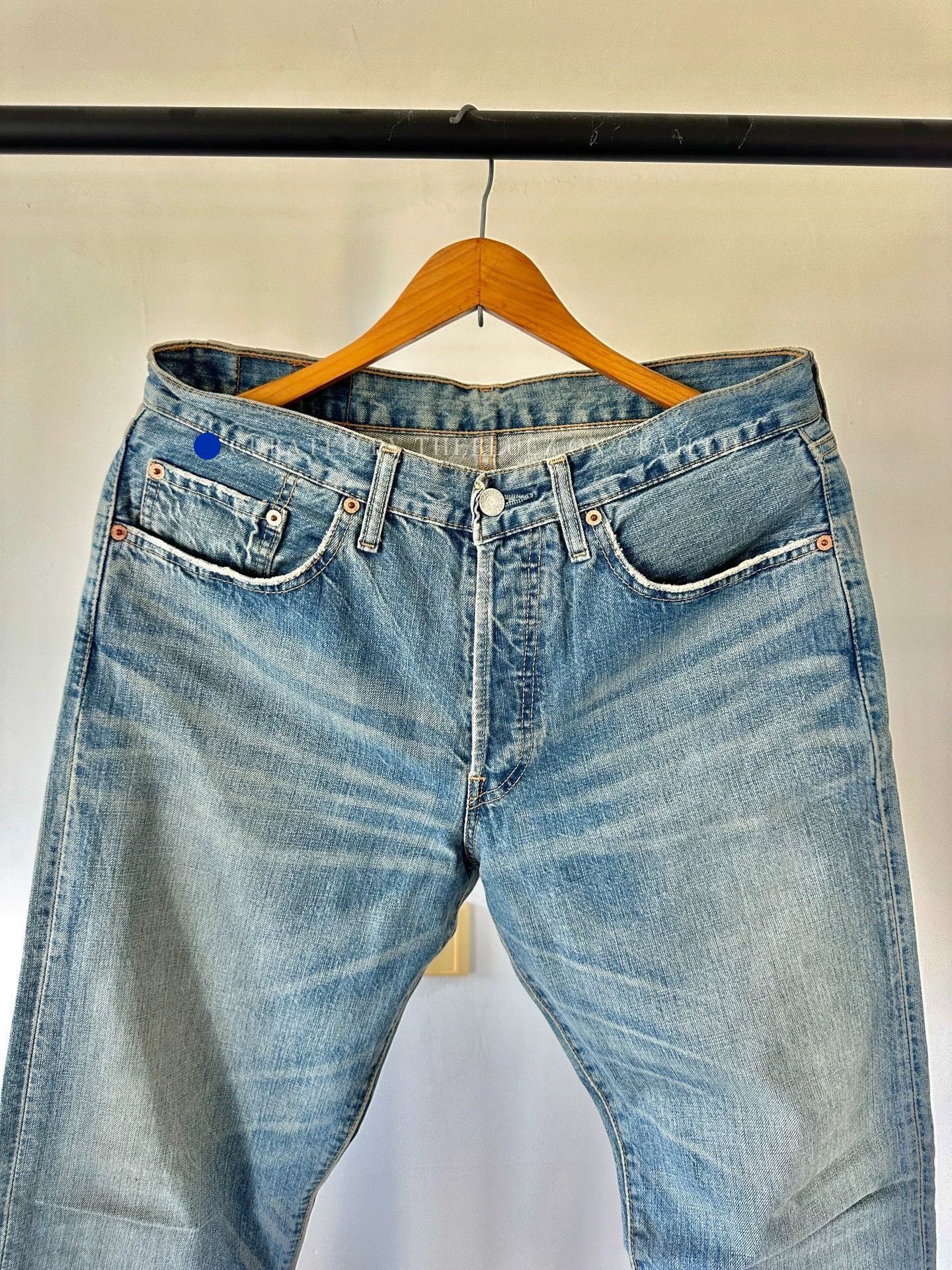 Levi's Classic Blue 501 Jeans in Size 32 Size US 32 / EU 48 - 2 Thumbnail