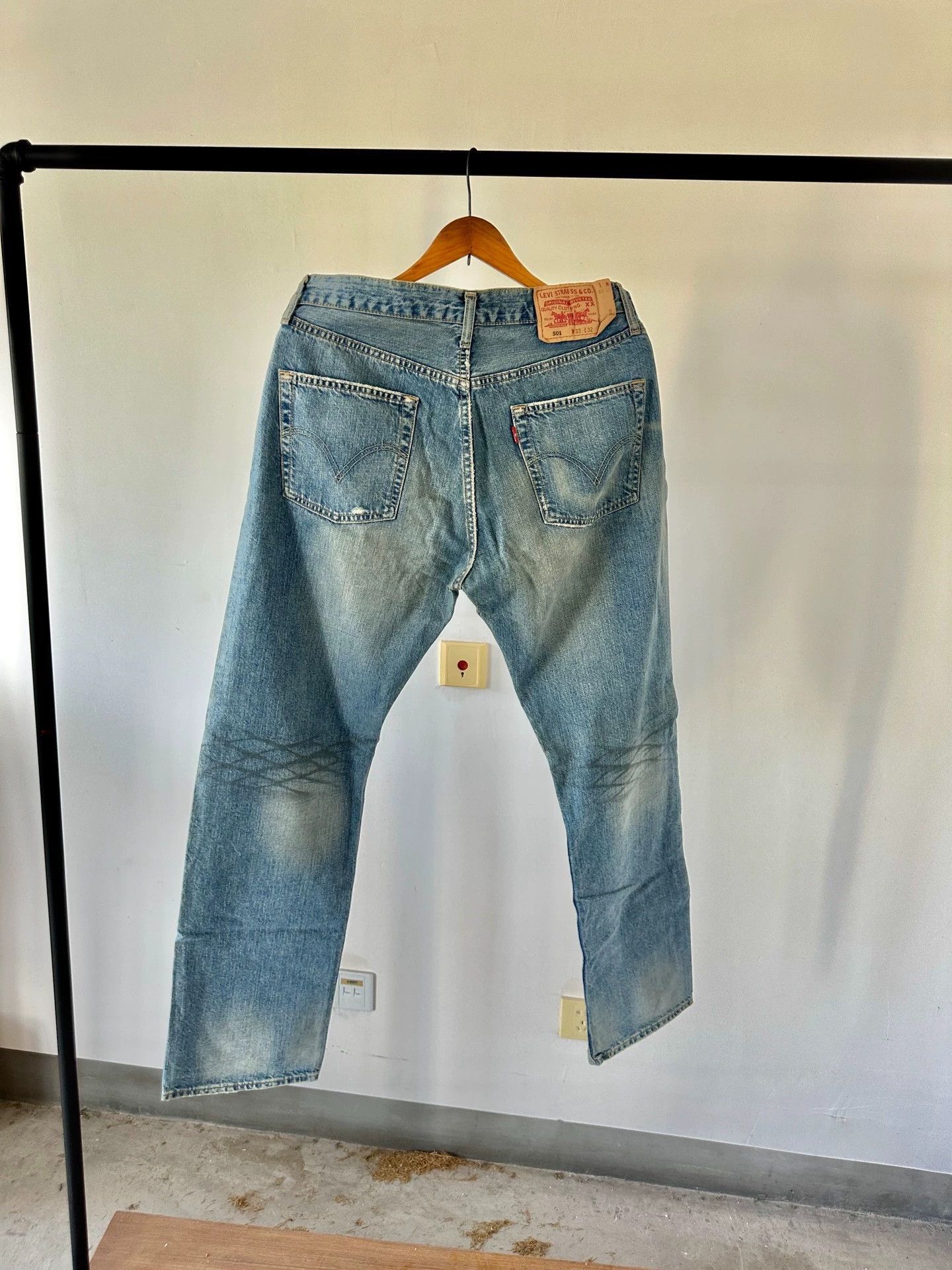 Levi's Classic Blue 501 Jeans in Size 32 Size US 32 / EU 48 - 7 Thumbnail