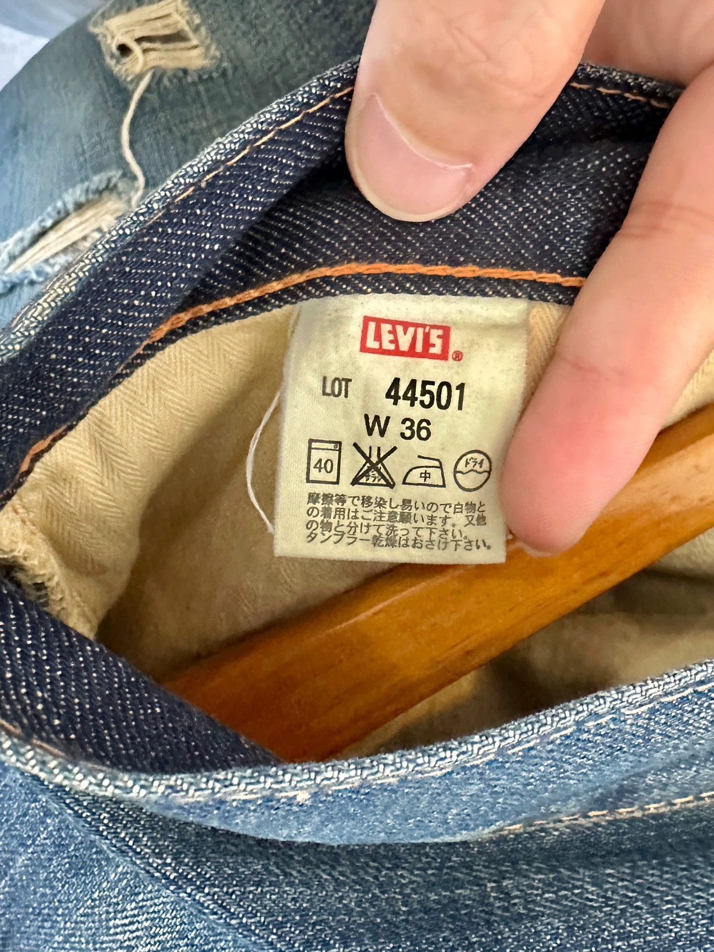 Levi's Classic Distressed Denim in Blue Size US 36 / EU 52 - 6 Thumbnail