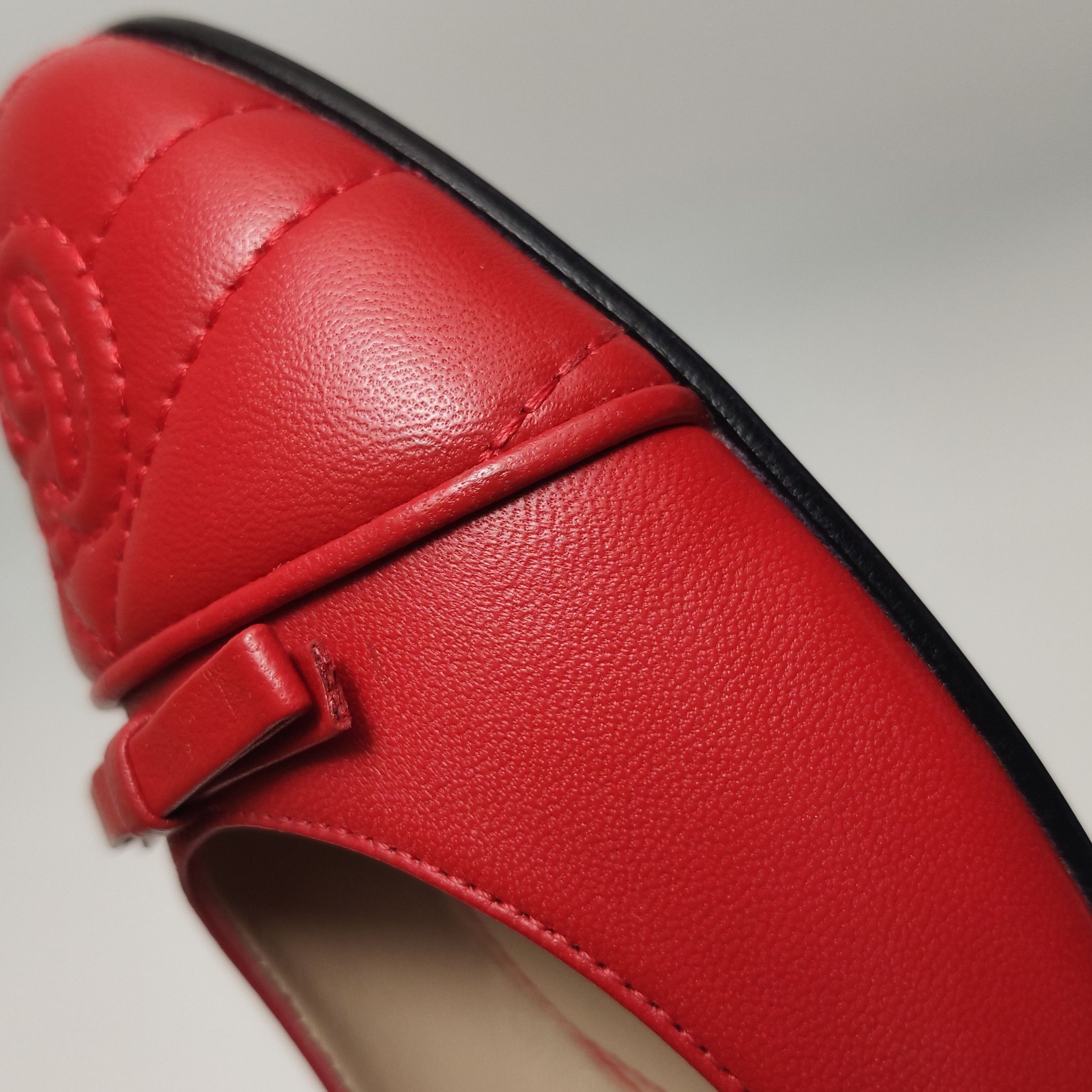 Gucci Gucci Women 6-5 Flats Size US 6.5 / IT 36.5 - 7 Thumbnail