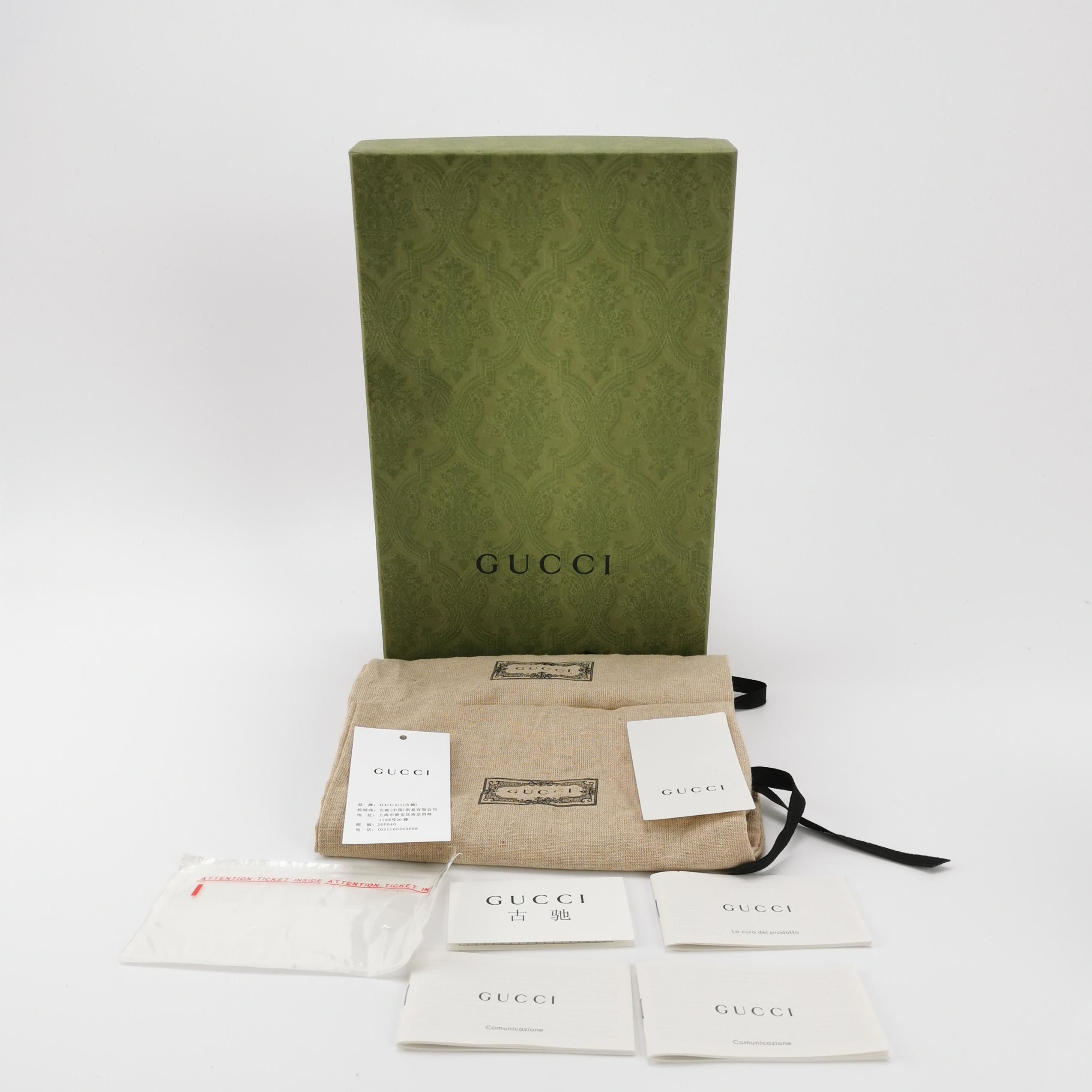 Gucci Gucci Women 5 Lowtop Sneakers Size US 5 / IT 35 - 6 Thumbnail