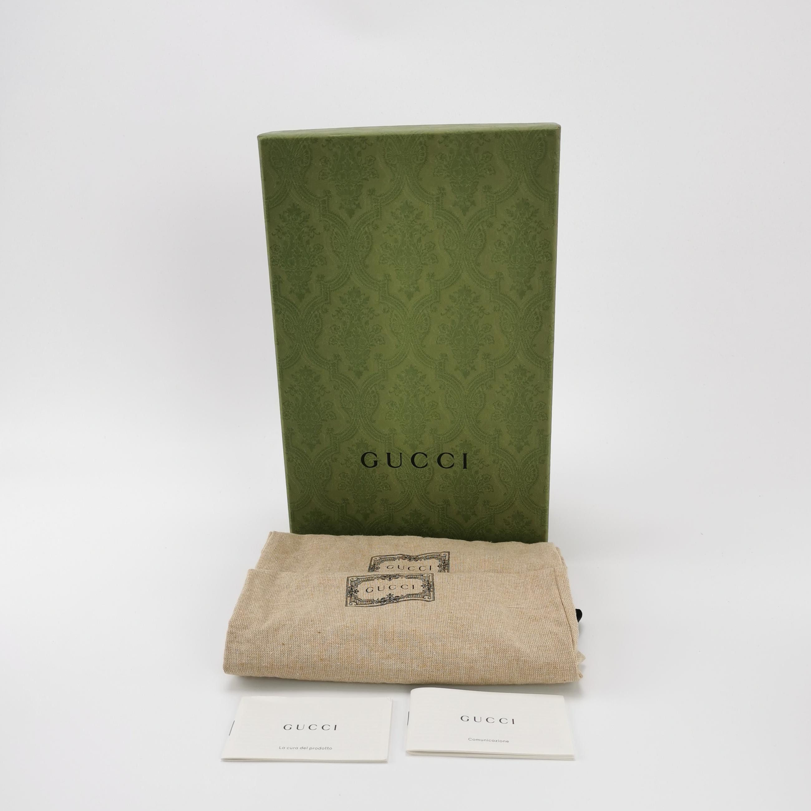 Gucci Gucci Women 7-5 Lowtop Sneakers Size US 7.5 / IT 37.5 - 6 Thumbnail