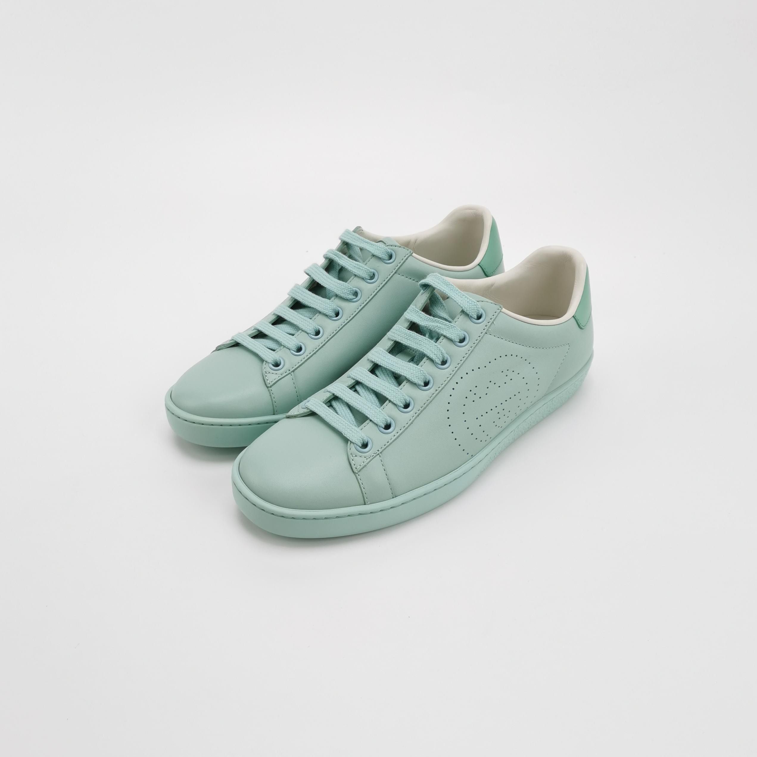Gucci Gucci Women 6-5 Lowtop Sneakers Size US 6.5 / IT 36.5 - 2 Thumbnail