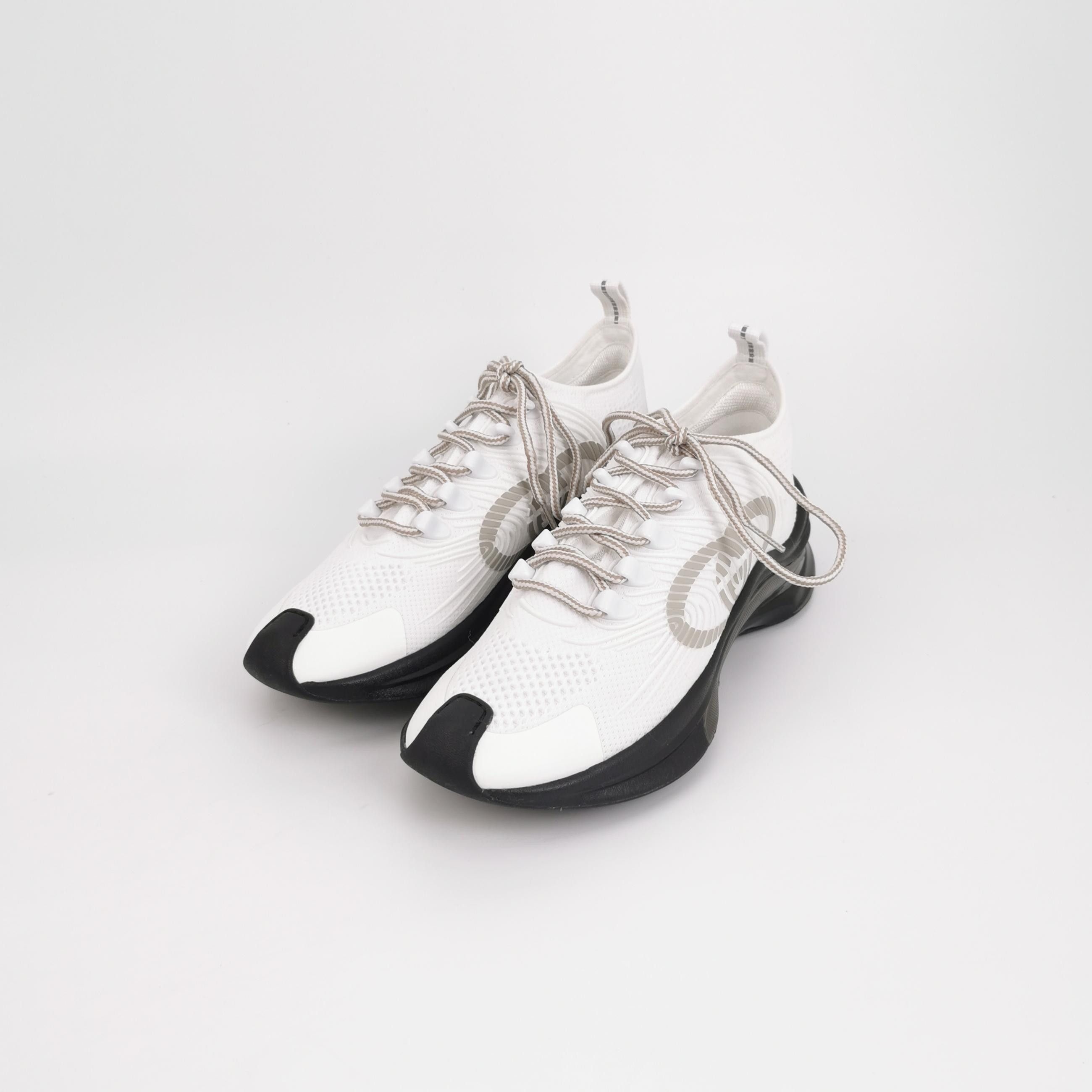Gucci Gucci Women 7 Lowtop Sneakers Size US 7 / IT 37 - 2 Thumbnail