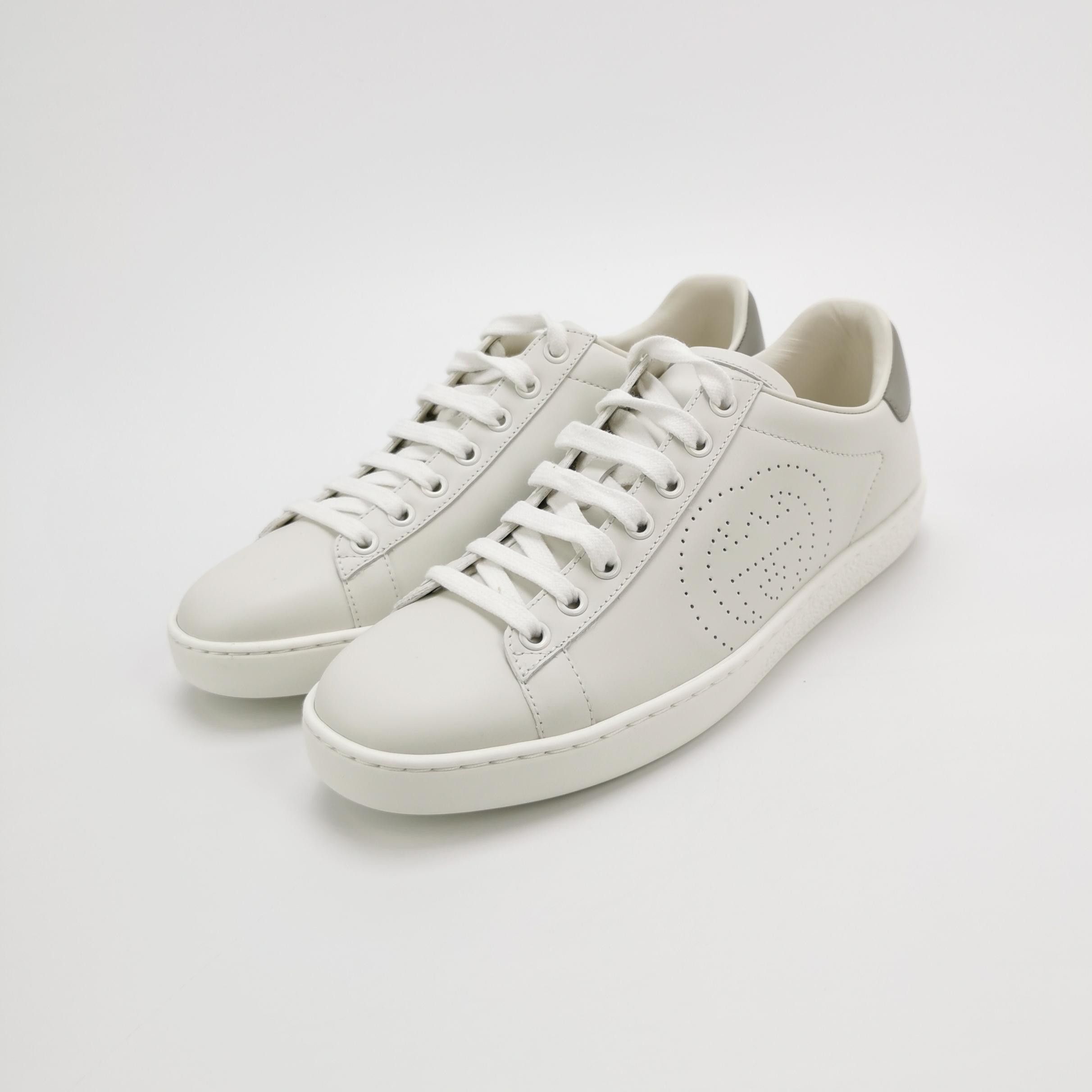 Gucci Gucci Women 7 Lowtop Sneakers Size US 7 / IT 37 - 2 Thumbnail