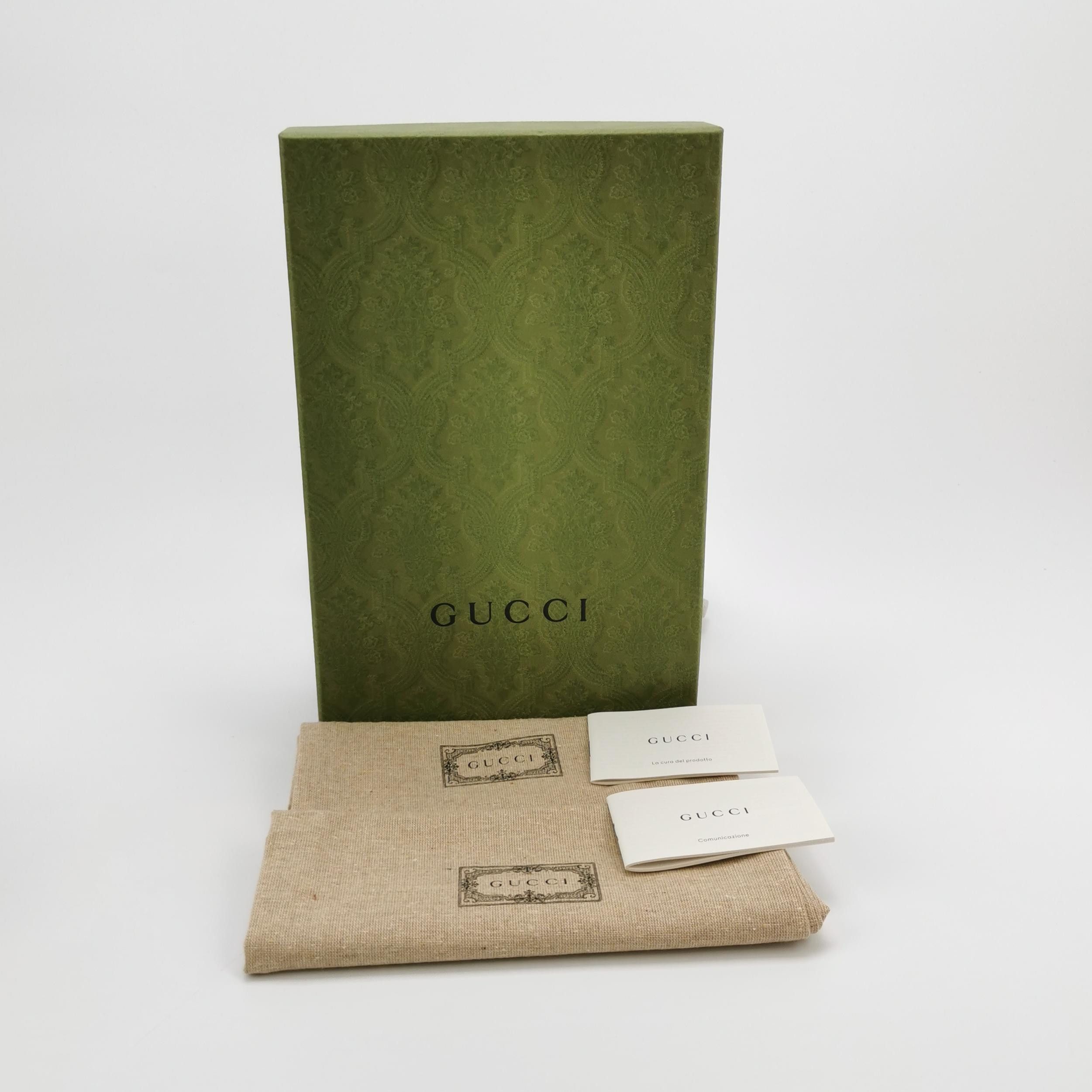 Gucci Gucci Women 7 Lowtop Sneakers Size US 7 / IT 37 - 6 Thumbnail