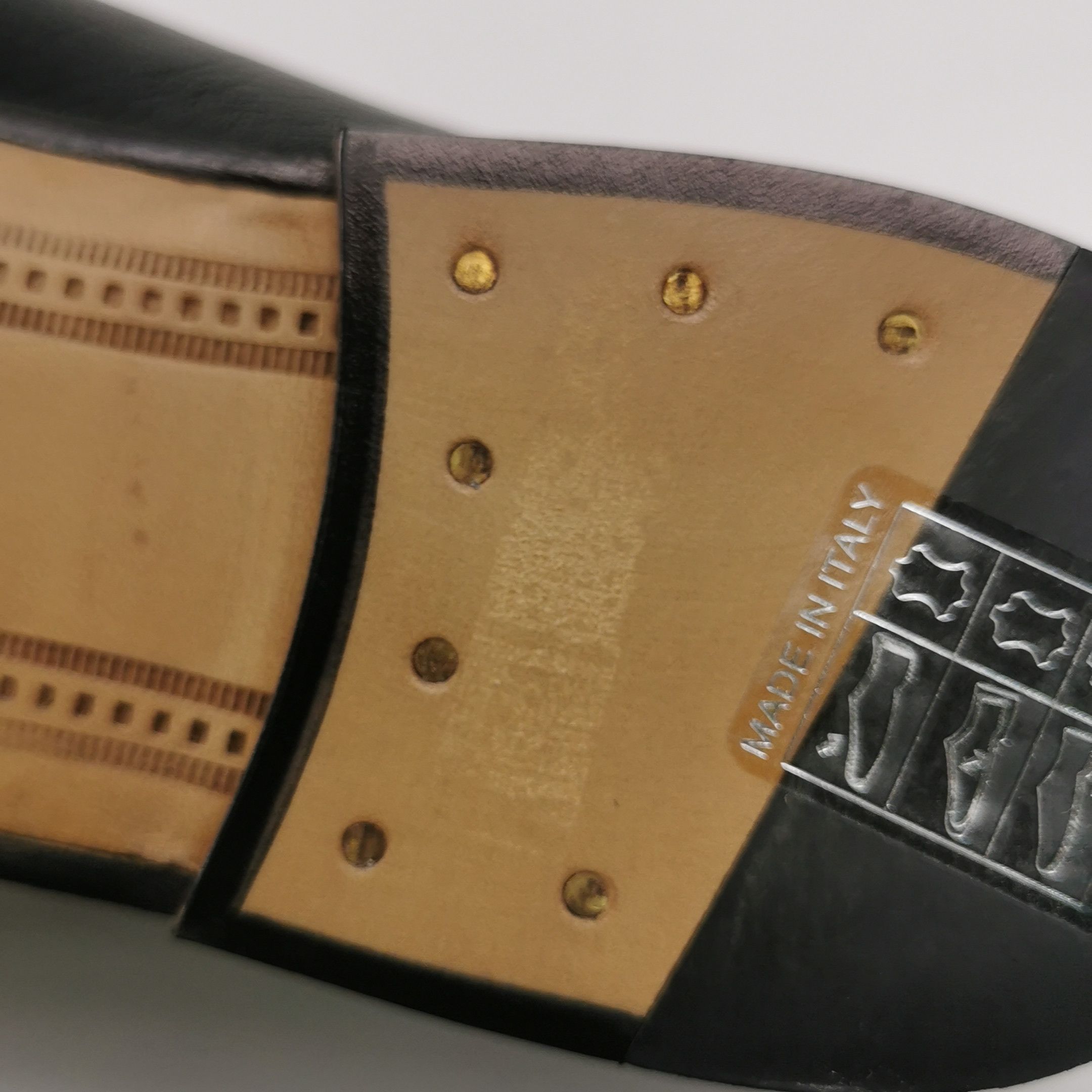 Gucci Gucci Women 6-5 Flats Size US 6.5 / IT 36.5 - 10 Thumbnail