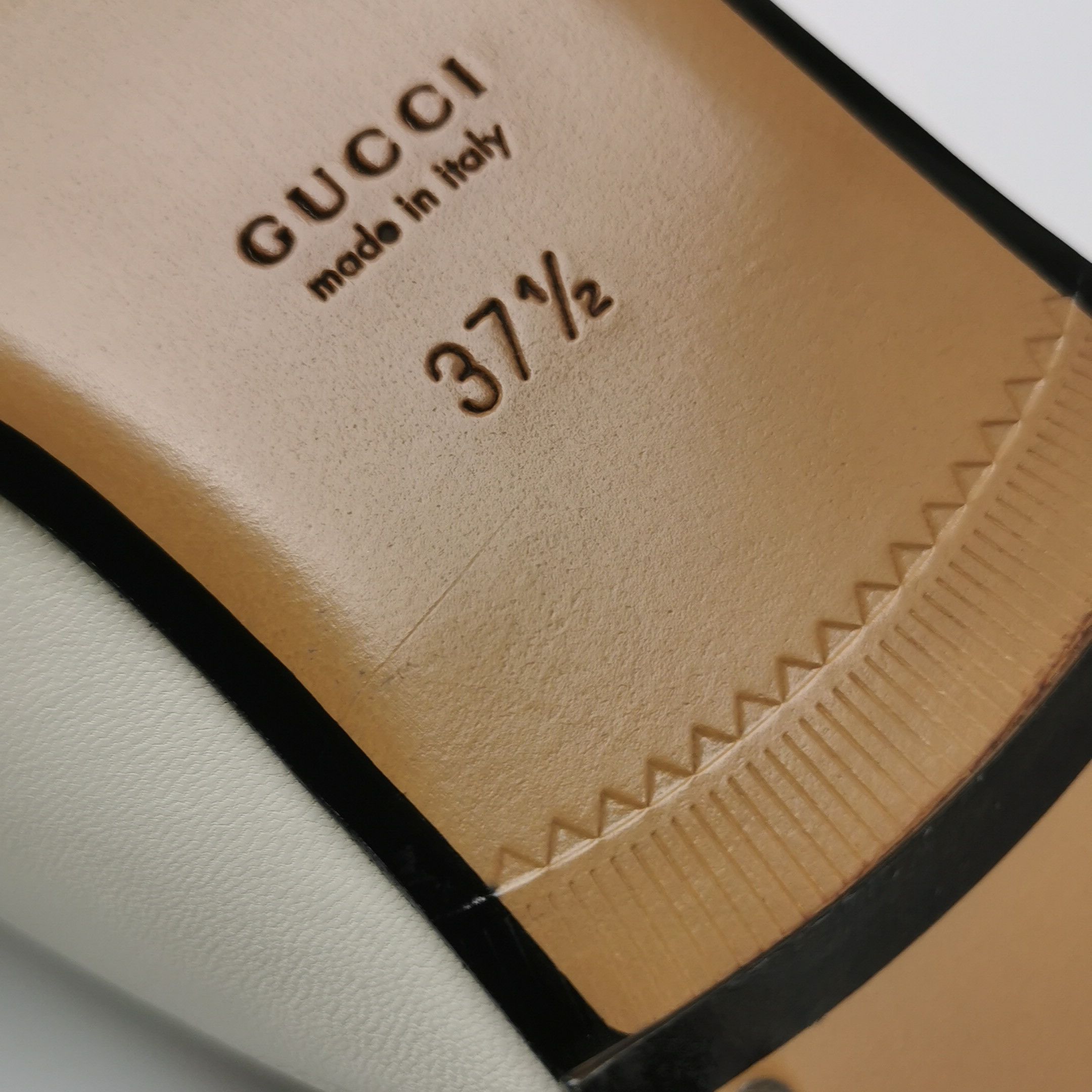 Gucci Gucci Women 7 Sandals Size US 7 / IT 37 - 11 Thumbnail