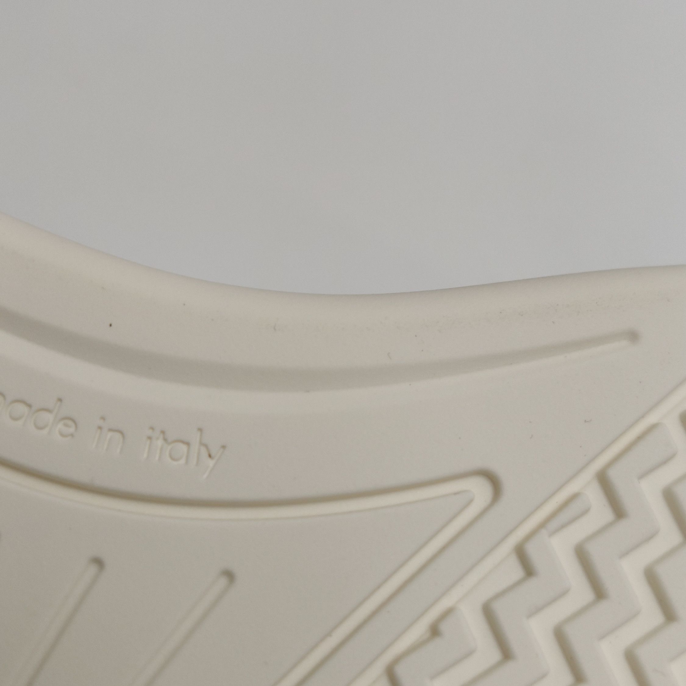 Gucci Gucci Women 7 Lowtop Sneakers Size US 7 / IT 37 - 10 Thumbnail
