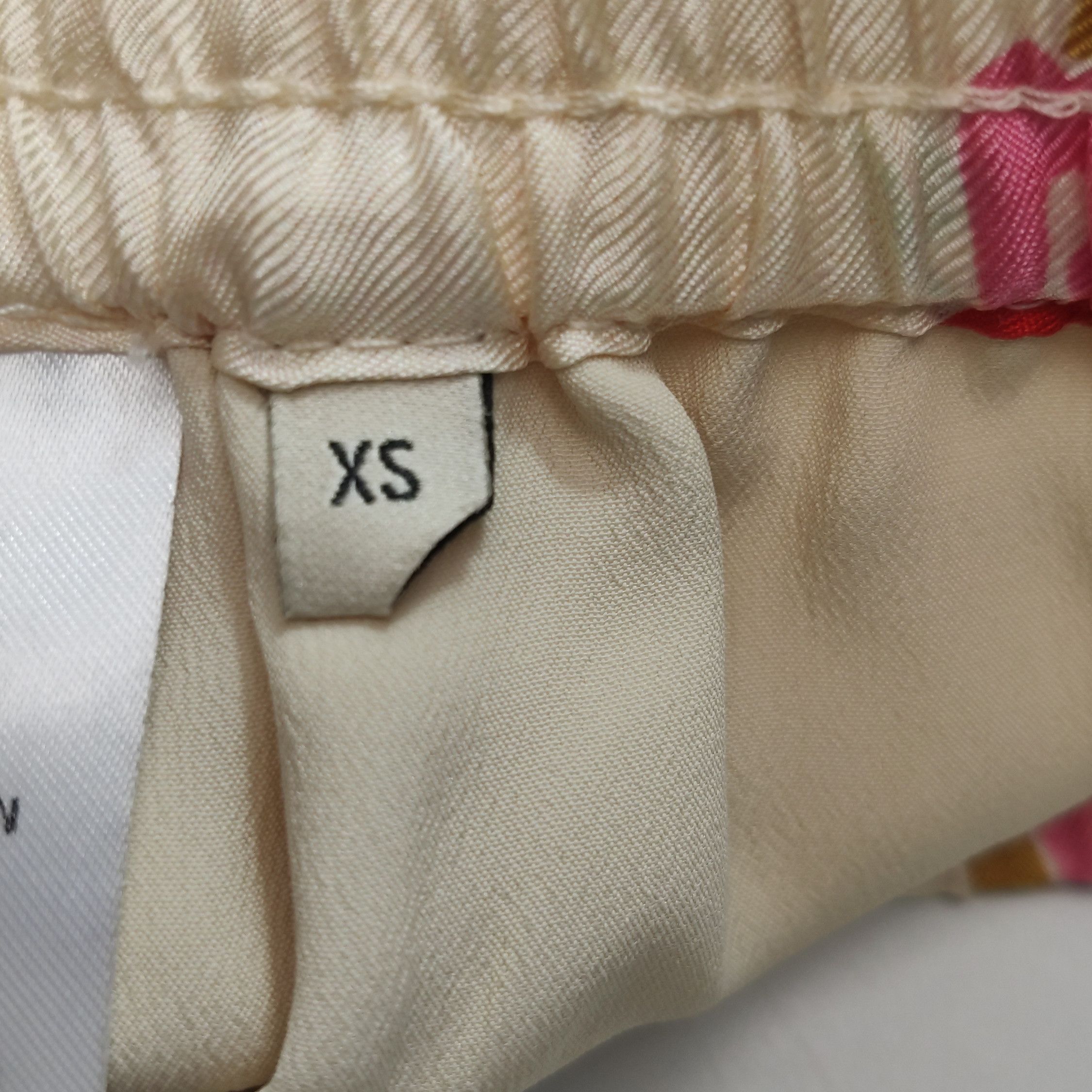 Gucci Gucci Women 26 Shorts Size 26" / US 2 / IT 38 - 10 Thumbnail