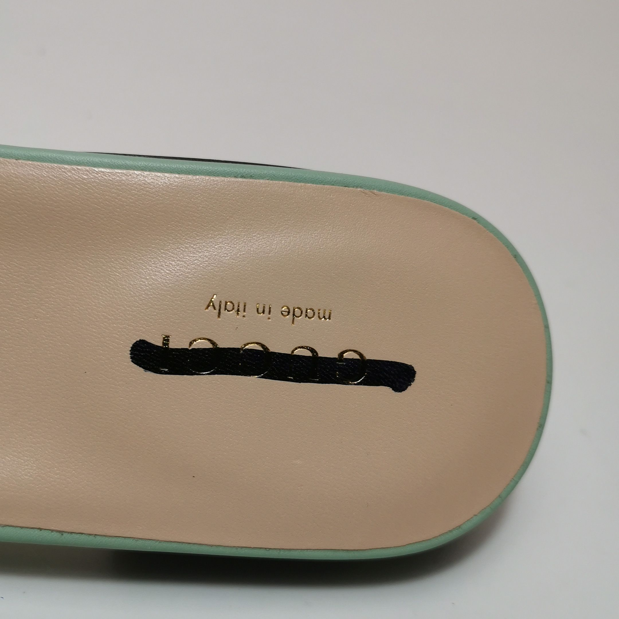 Gucci Gucci Women 7 Sandals Size US 7 / IT 37 - 17 Thumbnail