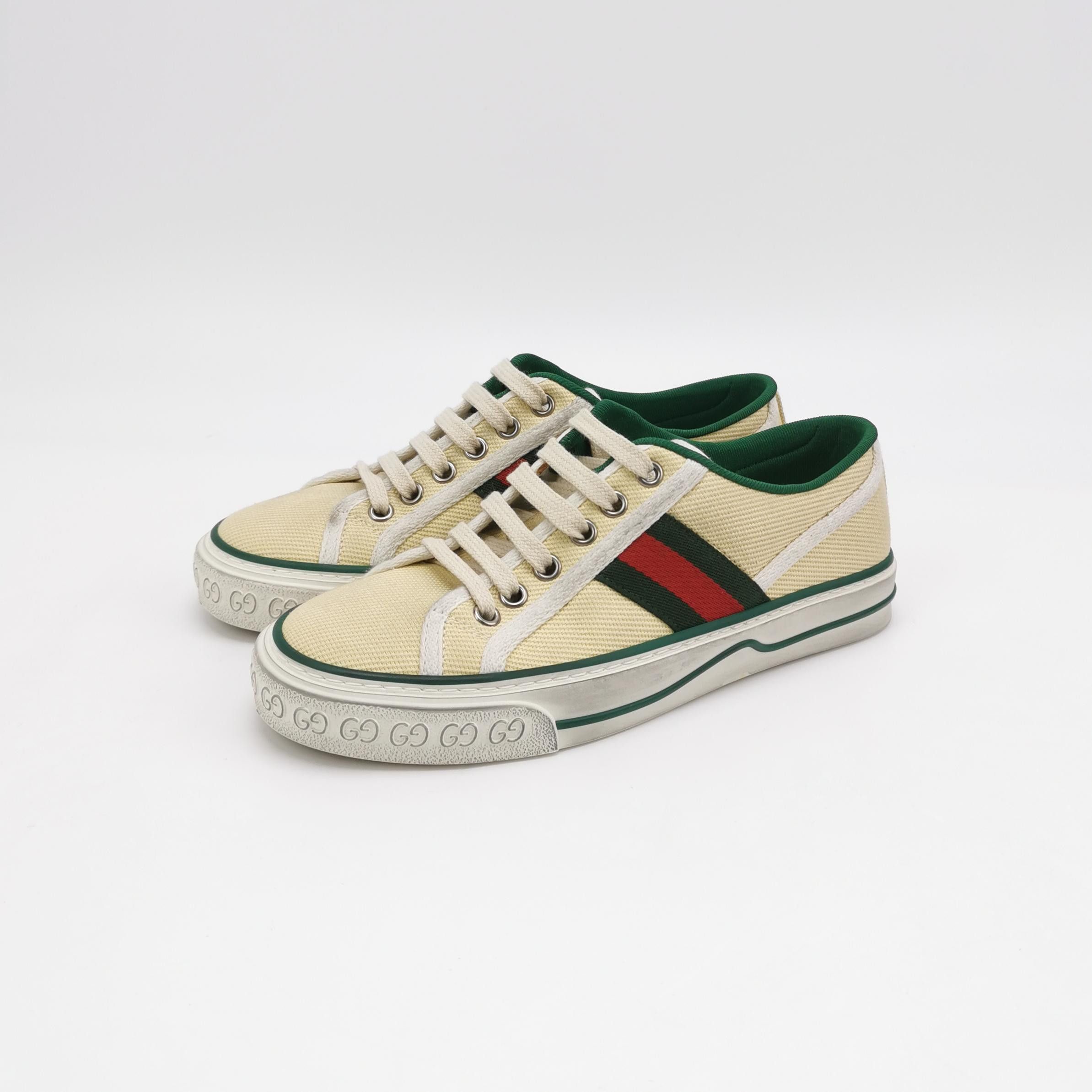 Gucci Gucci Women 5 Lowtop Sneakers Size US 5 / IT 35 - 2 Thumbnail