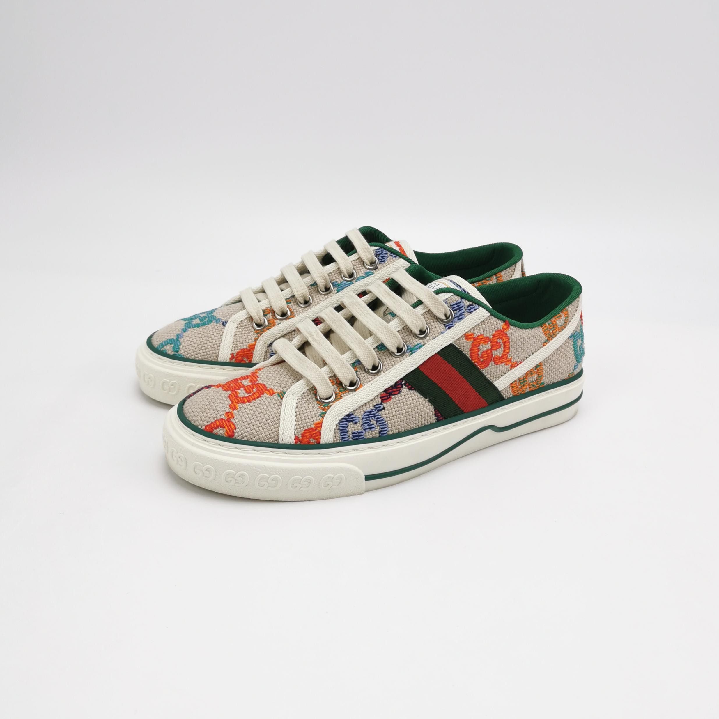 Gucci Gucci Women 6 Lowtop Sneakers Size US 6 / IT 36 - 2 Thumbnail