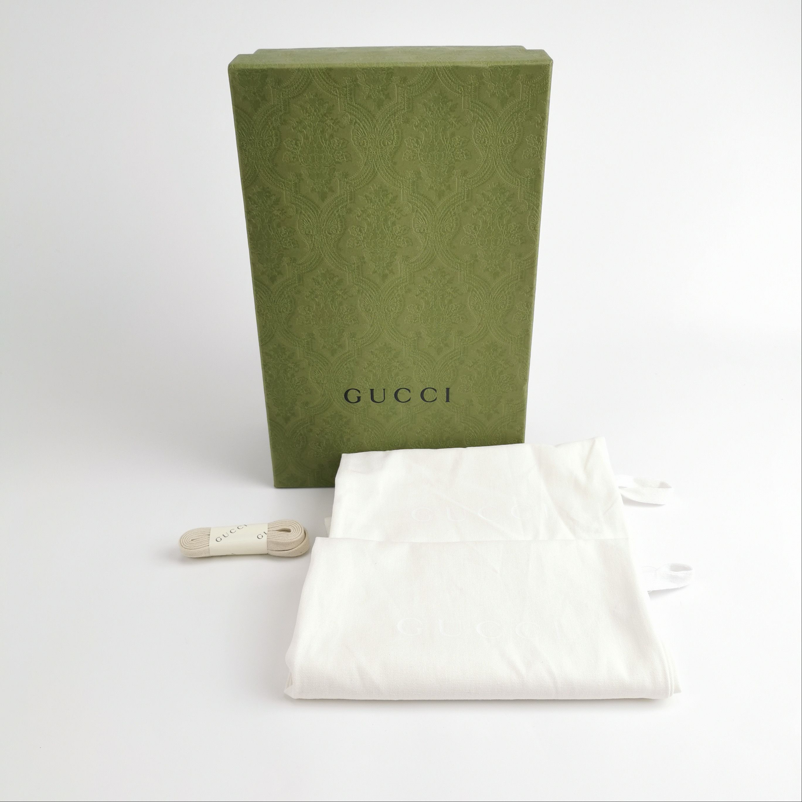 Gucci Gucci Women 5 Lowtop Sneakers Size US 5 / IT 35 - 7 Thumbnail
