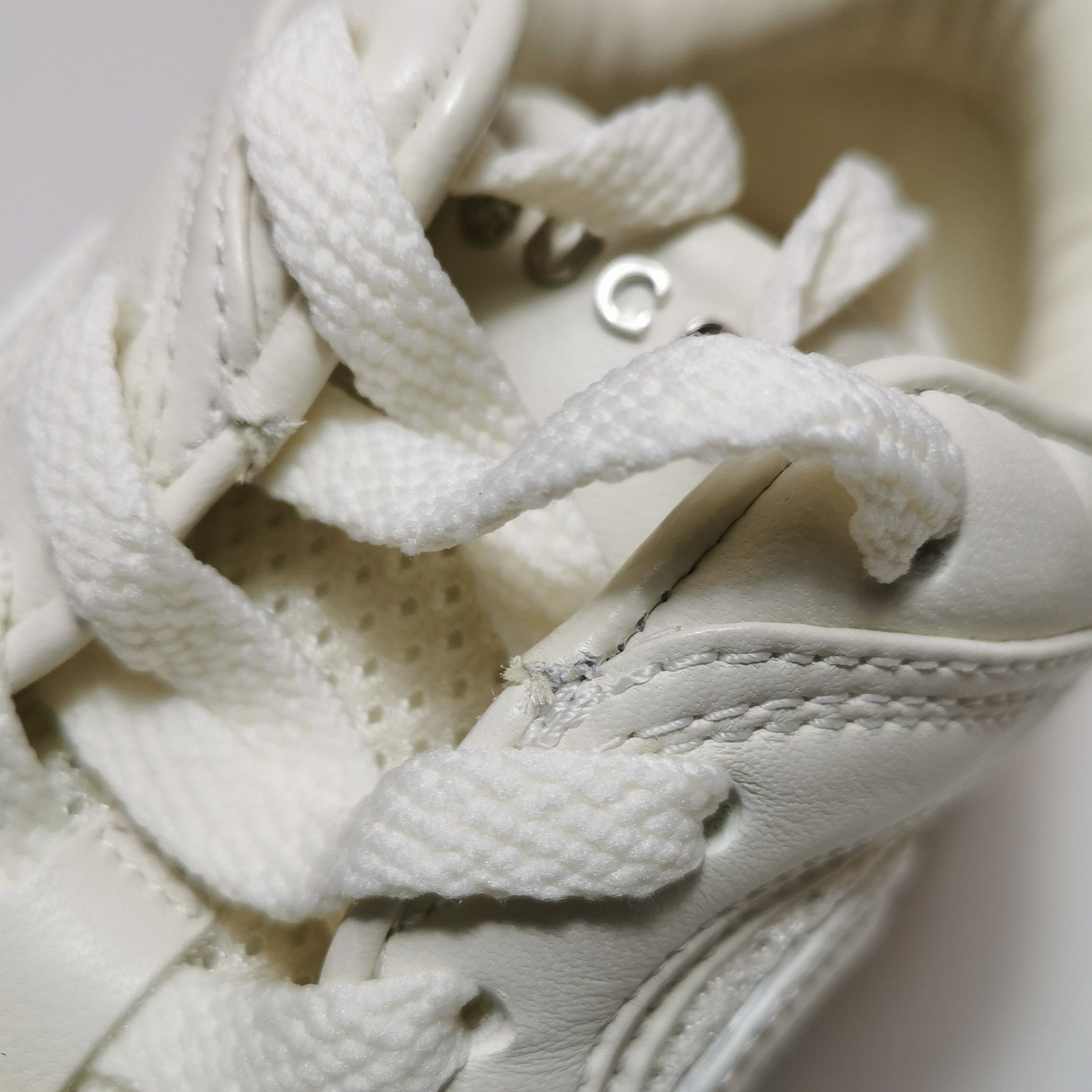 Gucci Gucci Women 5-5 Lowtop Sneakers Size US 5.5 / IT 35.5 - 7 Thumbnail