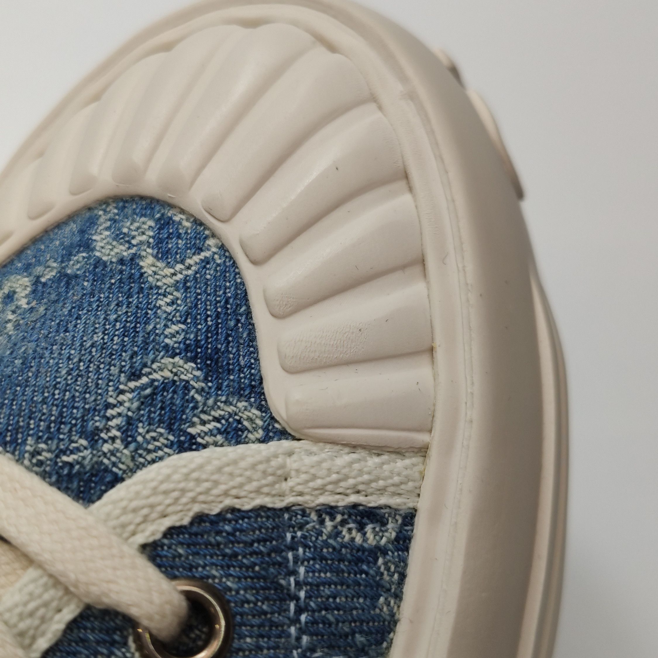 Gucci Gucci Women 9 Lowtop Sneakers Size US 9 / IT 39 - 8 Thumbnail