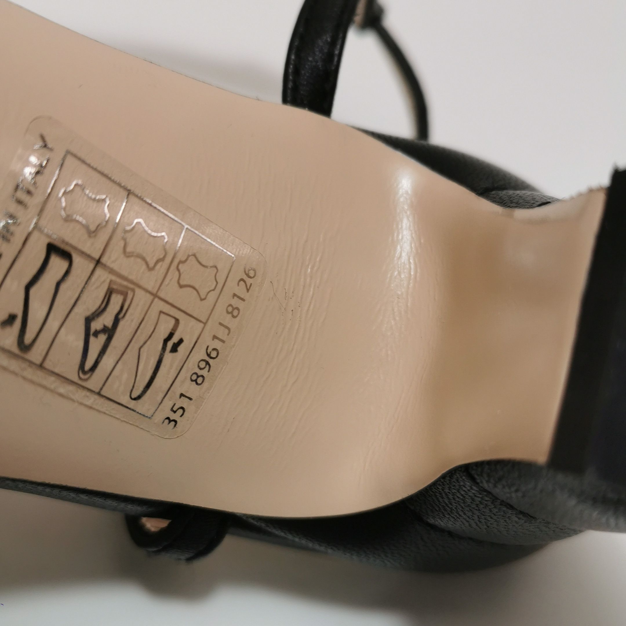 Gucci Gucci Women 5-5 Heels Size US 5.5 / IT 35.5 - 14 Thumbnail