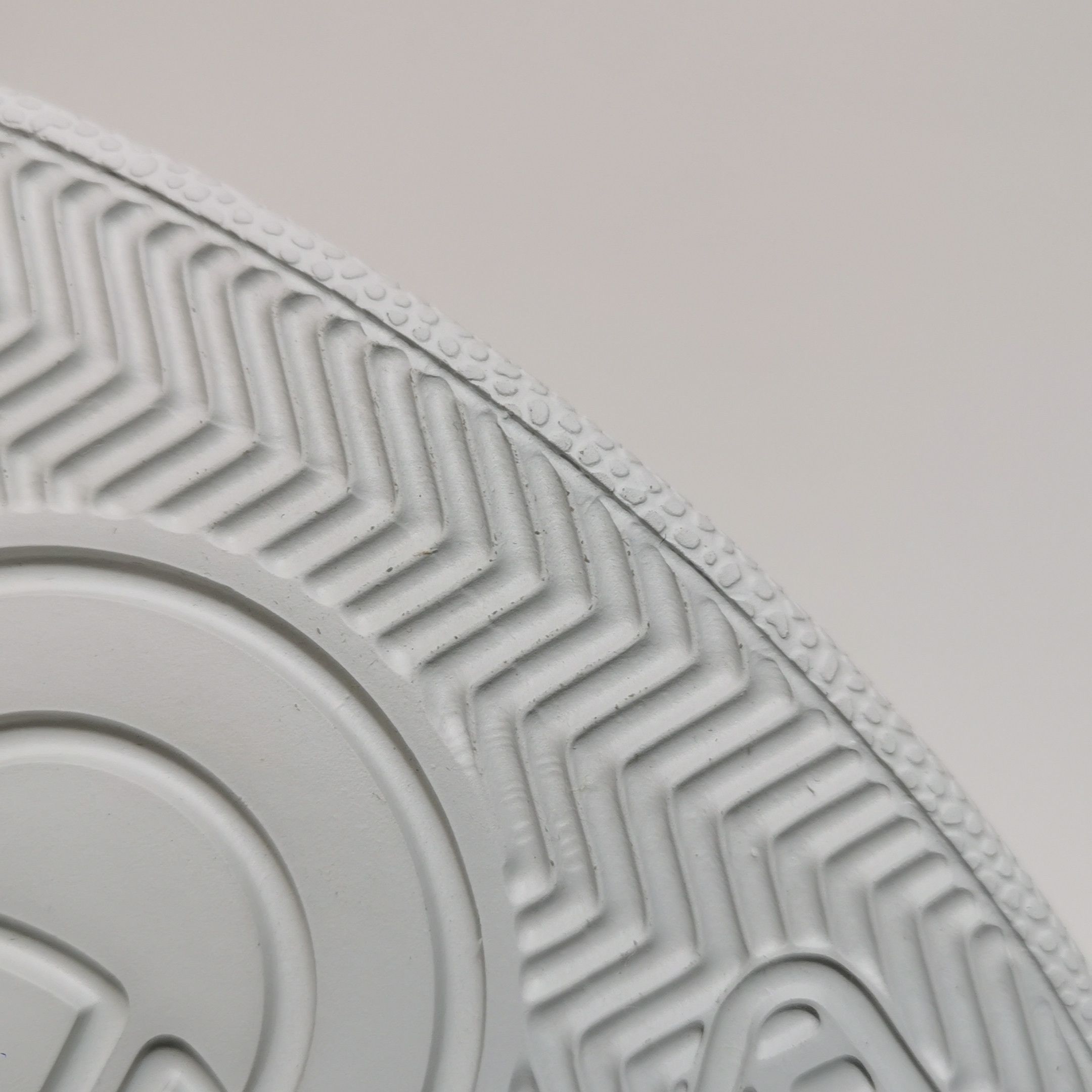 Gucci Gucci Women 5 Lowtop Sneakers Size US 5 / IT 35 - 13 Thumbnail
