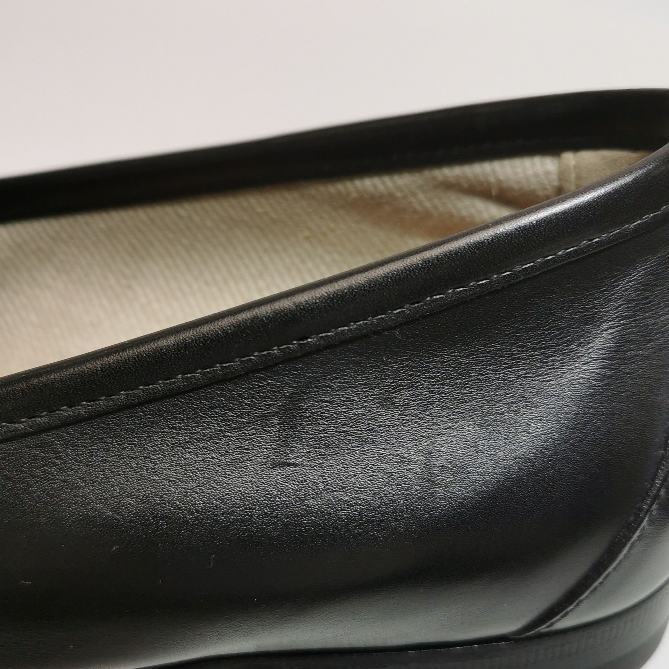Gucci Gucci Women 9-5 Flats Size US 9.5 / IT 39.5 - 8 Thumbnail
