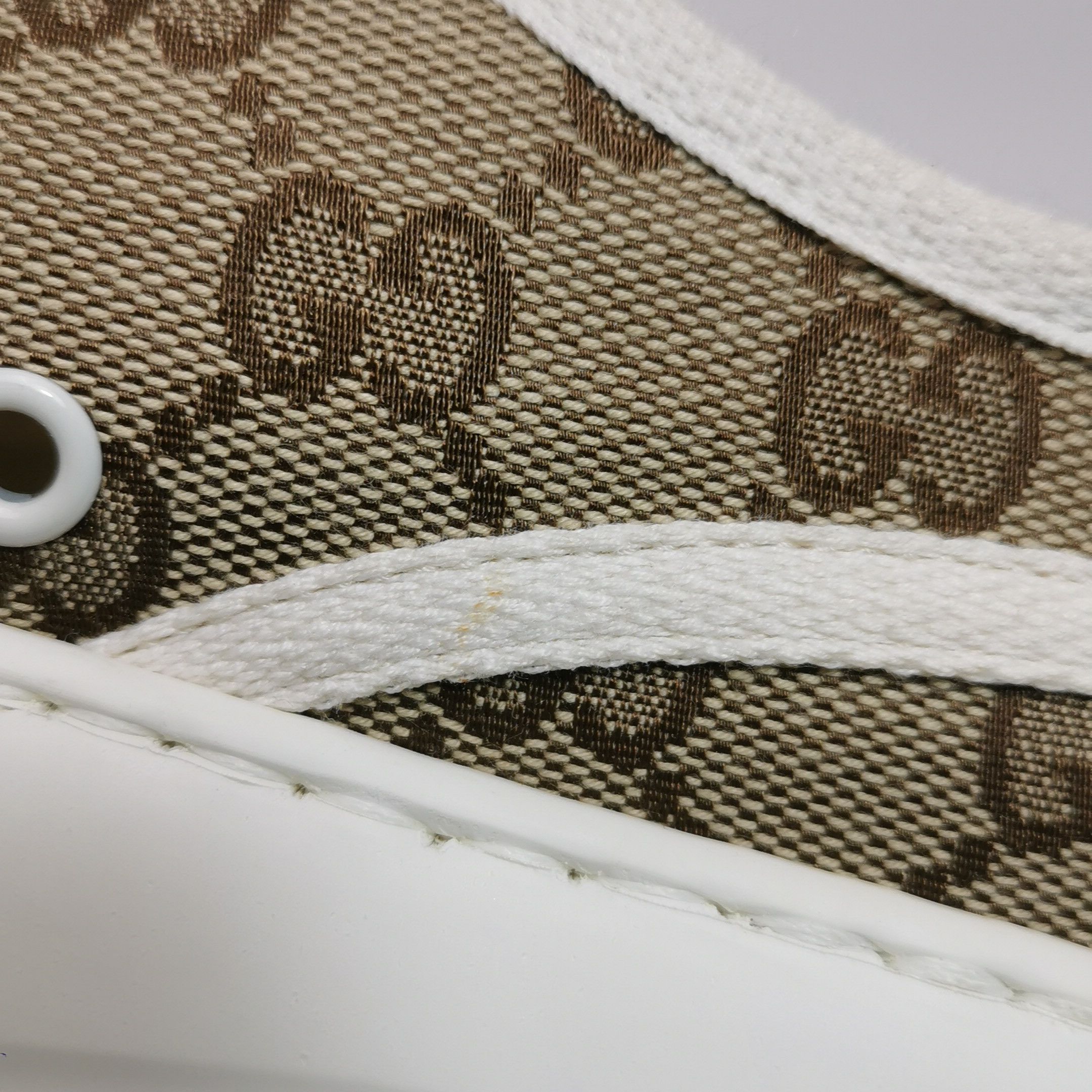 Gucci Gucci Women 6 Lowtop Sneakers Size US 6 / IT 36 - 7 Thumbnail