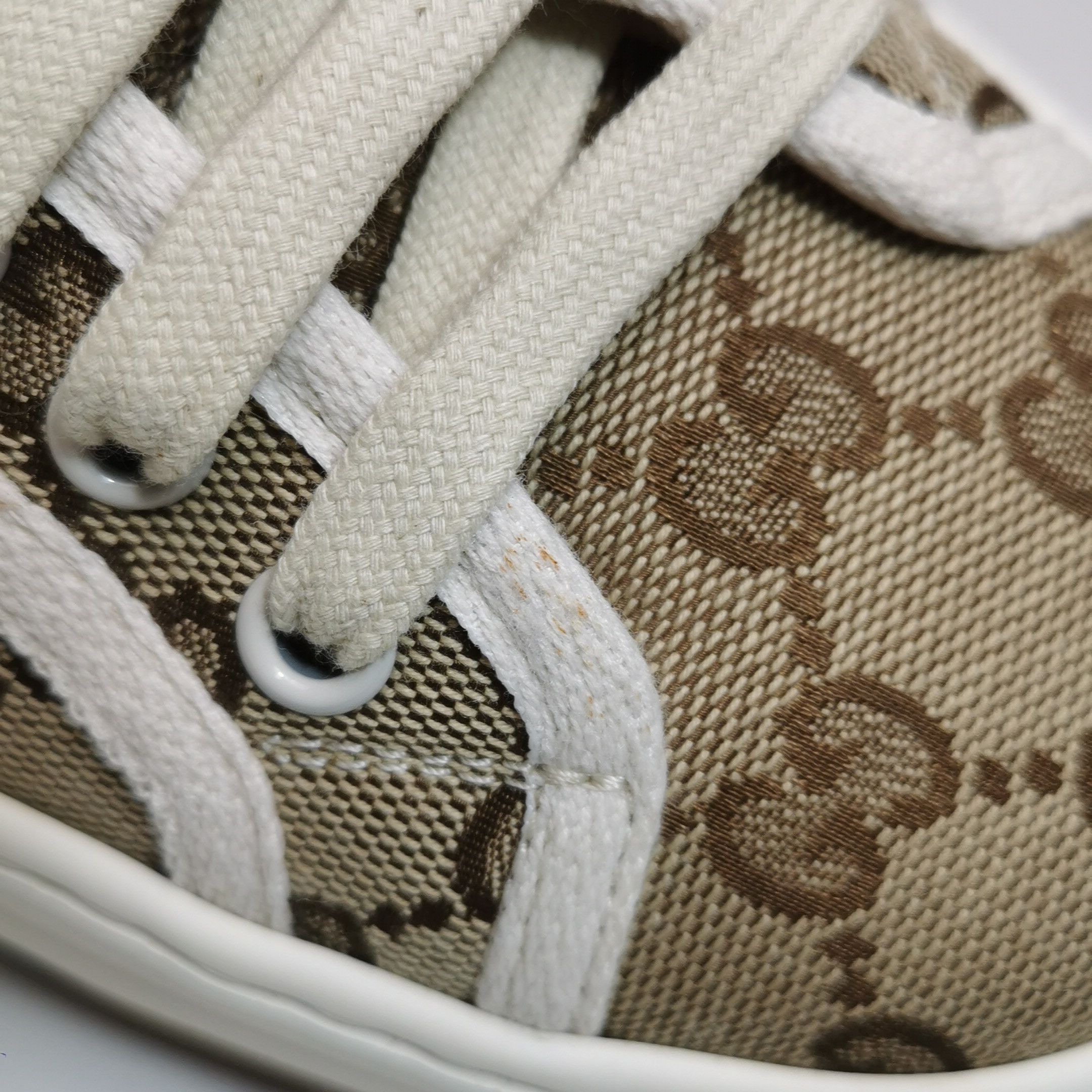 Gucci Gucci Women 6 Lowtop Sneakers Size US 6 / IT 36 - 8 Thumbnail