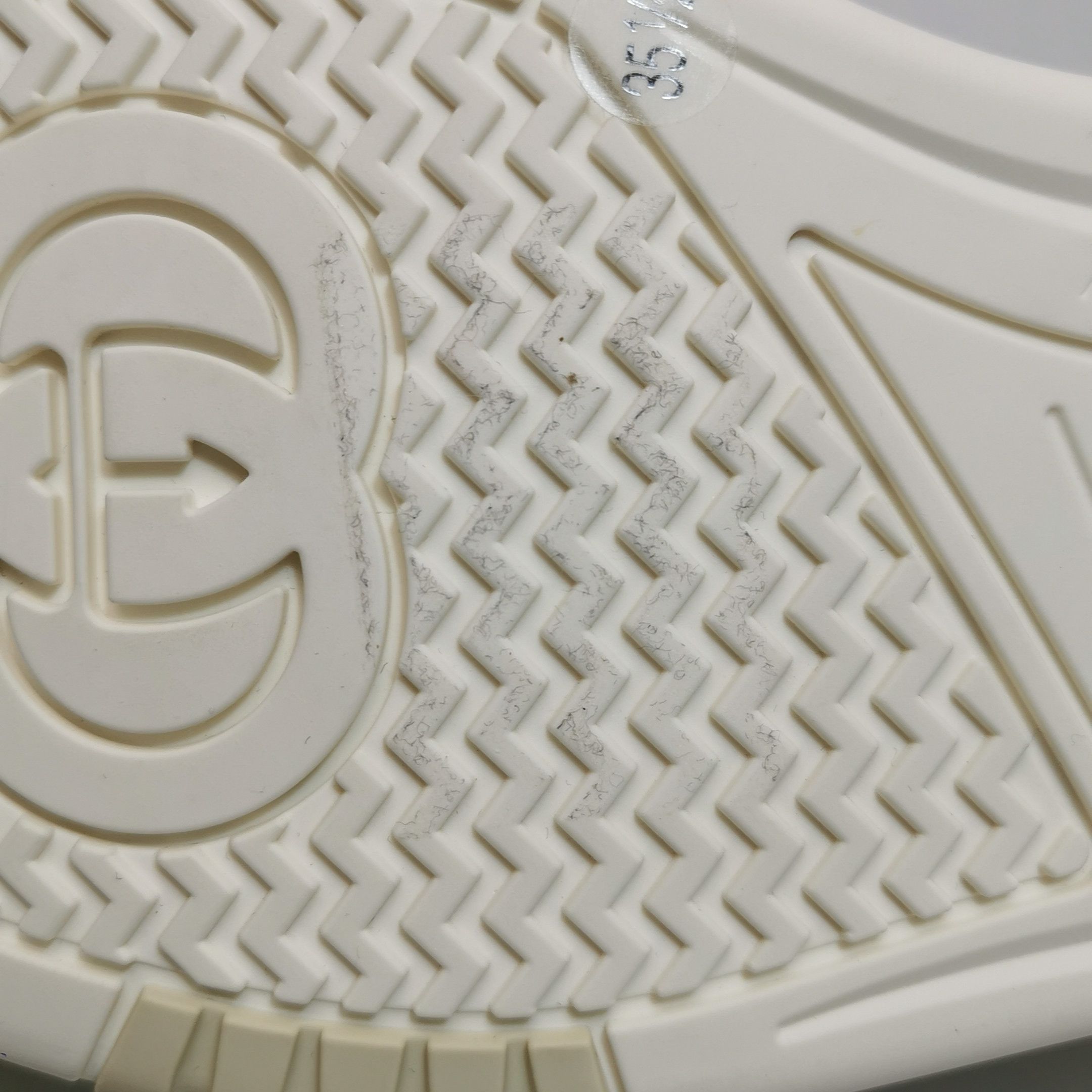 Gucci Gucci Women 5-5 Lowtop Sneakers Size US 5.5 / IT 35.5 - 8 Thumbnail