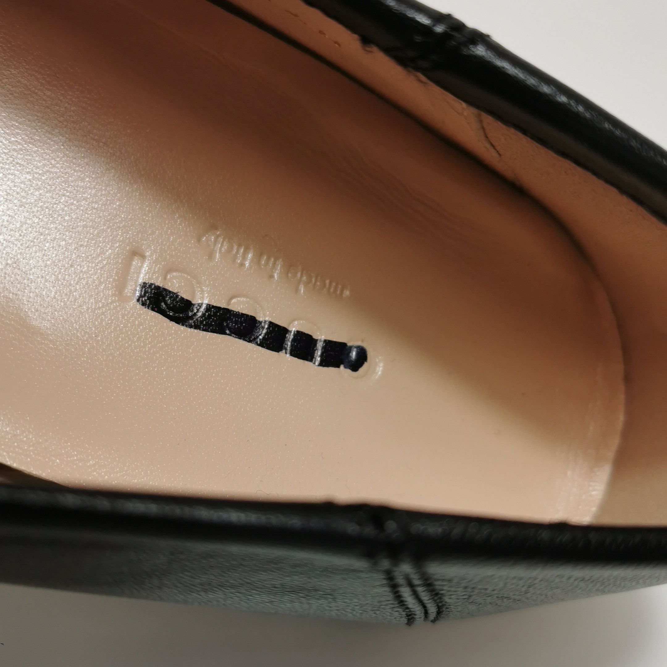 Gucci Gucci Women 5-5 Flats Size US 5.5 / IT 35.5 - 14 Thumbnail
