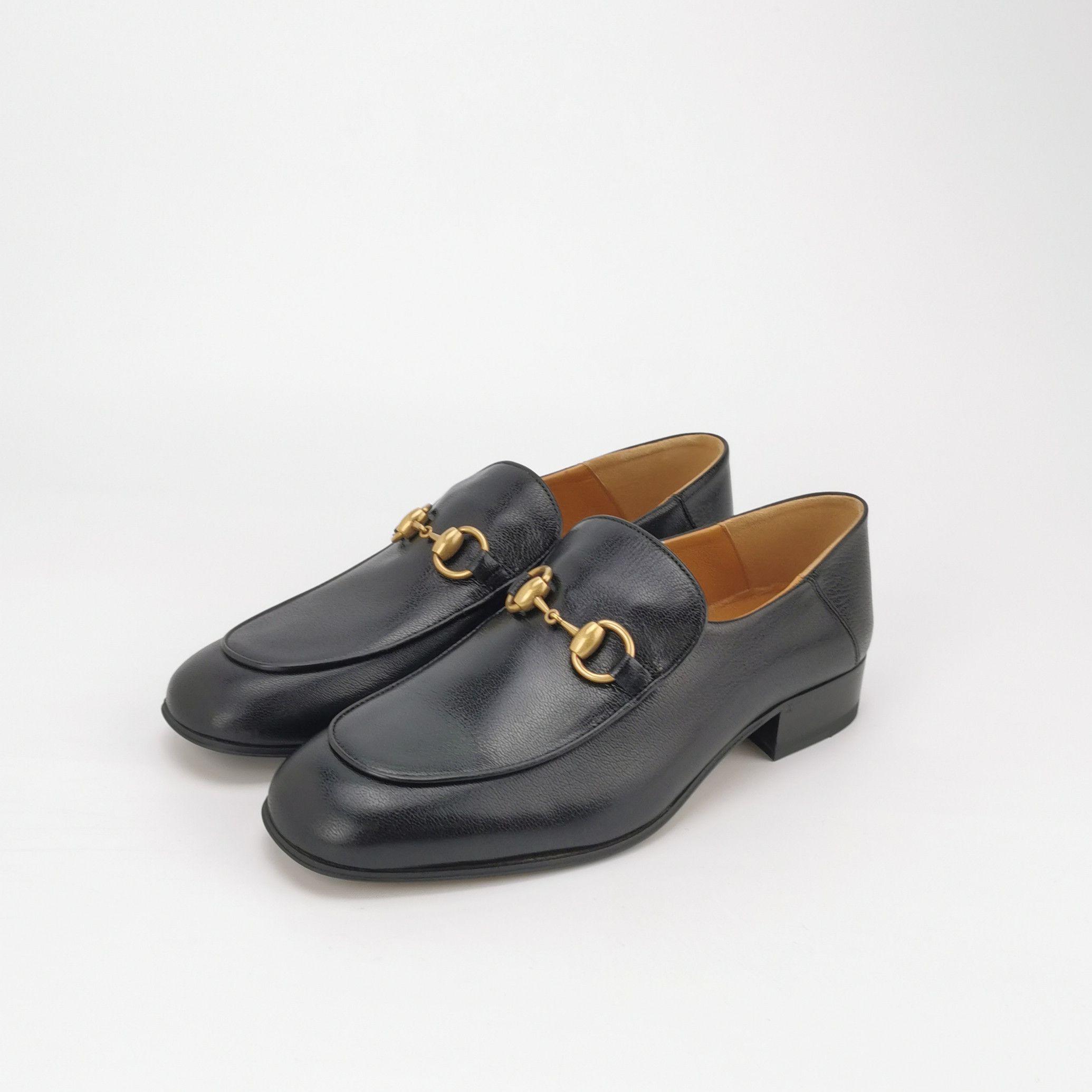 Gucci Gucci Women 9 Lowtop Sneakers Size US 9 / IT 39 - 2 Thumbnail