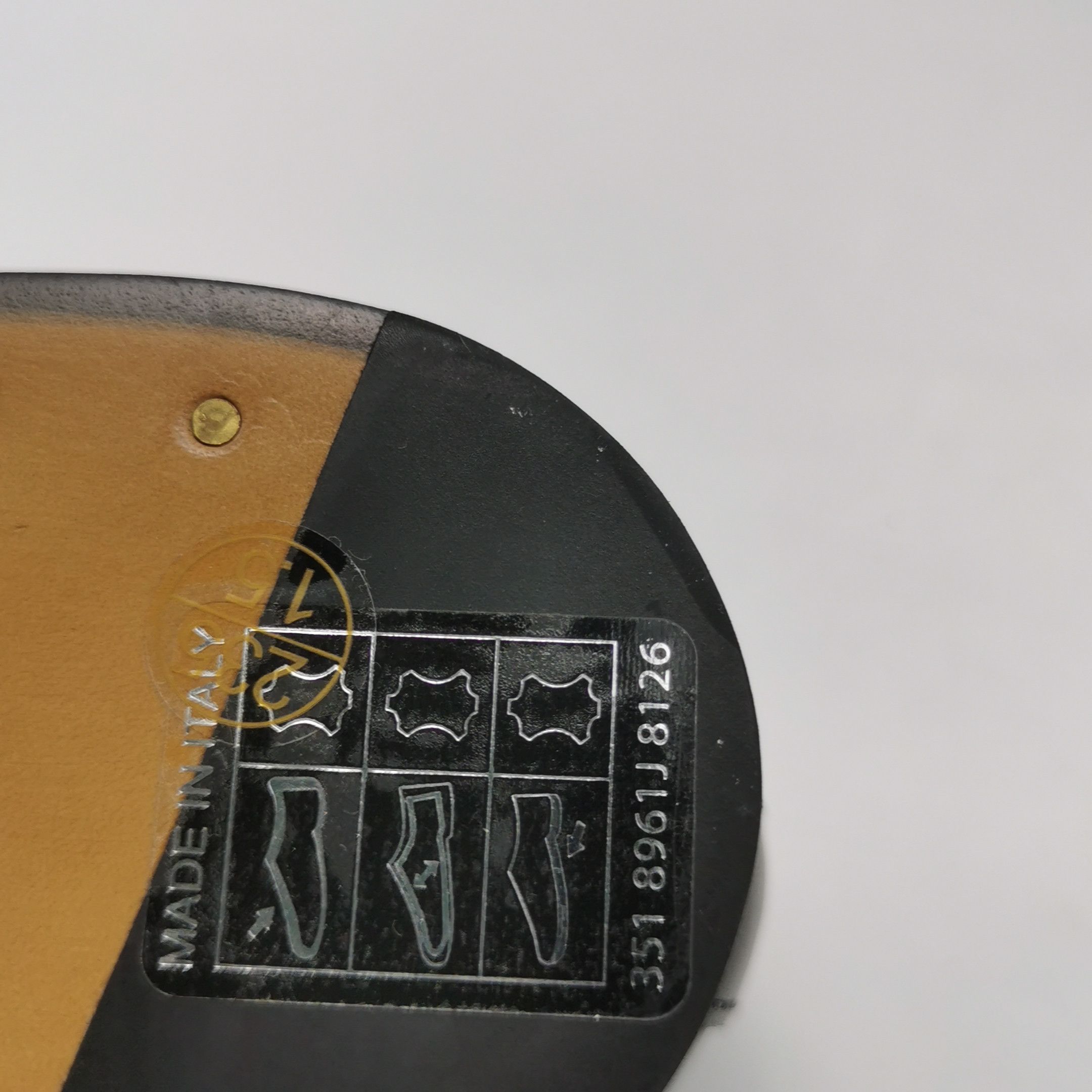 Gucci Gucci Women 7-5 Flats Size US 7.5 / IT 37.5 - 11 Thumbnail