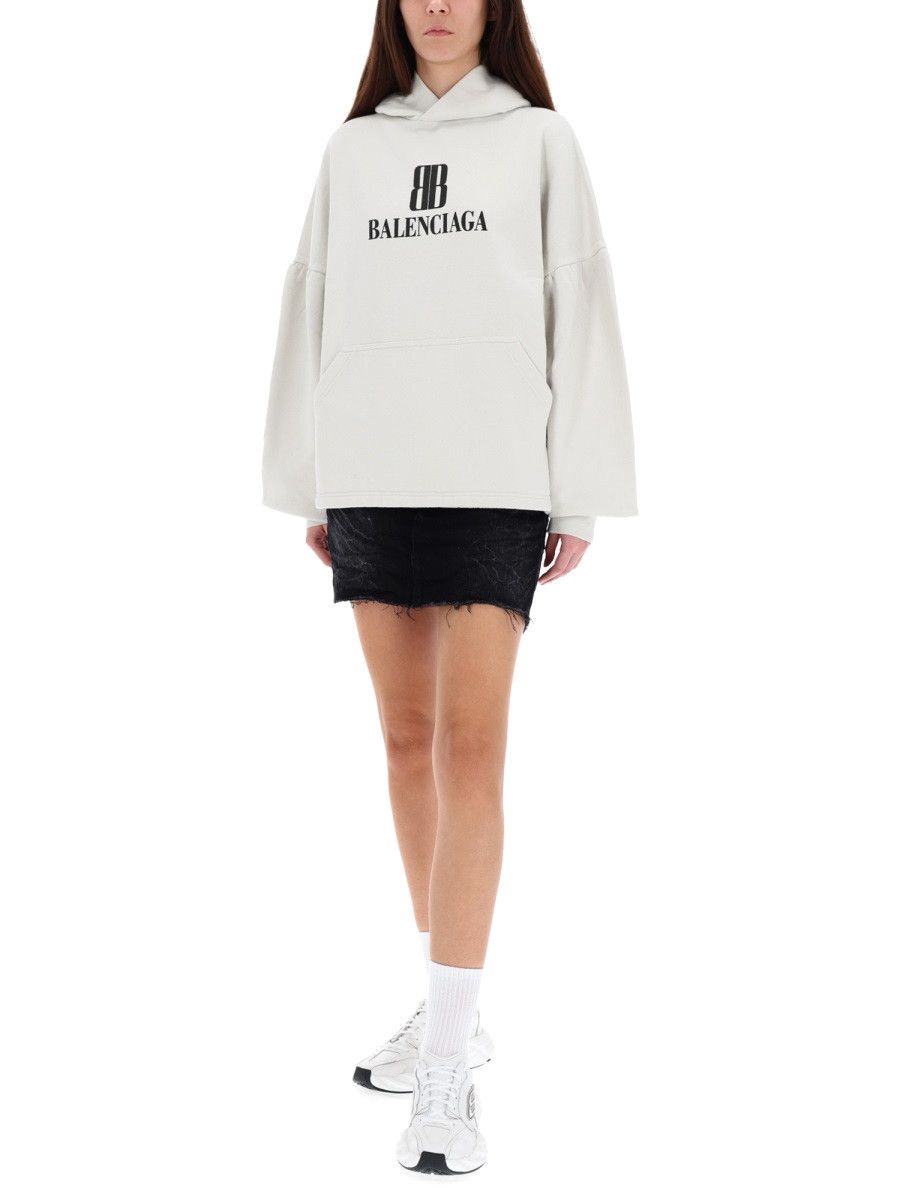 Balenciaga BALENCIAGA "NANO BB" SWEATSHIRT - WHITE (NUMERIC 2) Size XS / US 0-2 / IT 36-38 - 2 Thumbnail